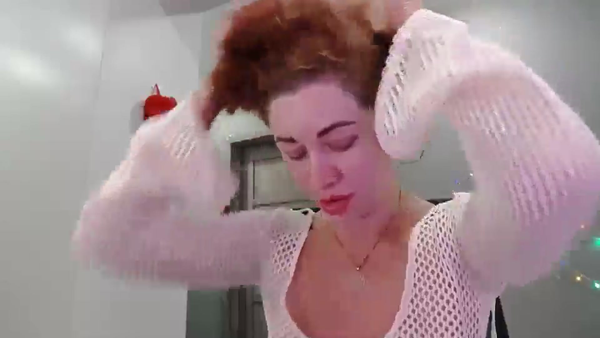 Gallery image thumbnail from XeniaMilf's myfreecams stream on, 04/29/2026, 13:49 image 16 of 20