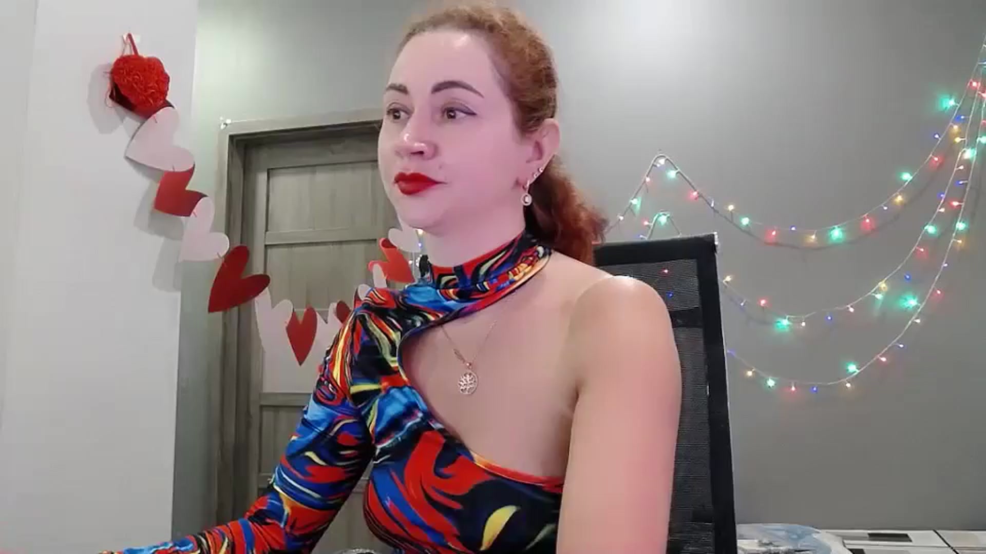 Gallery image thumbnail from XeniaMilf's myfreecams stream on, 04/29/2026, 15:33 image 7 of 20