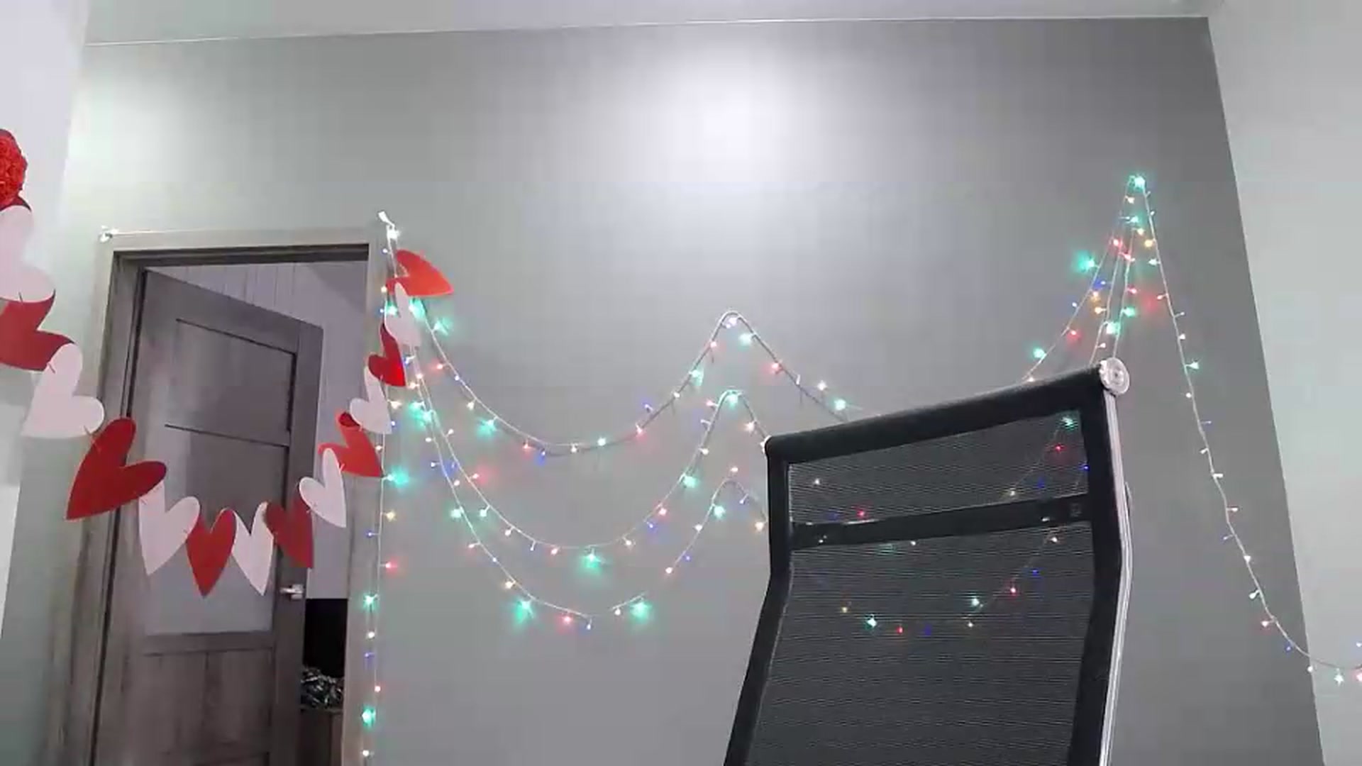 Gallery image thumbnail from XeniaMilf's myfreecams stream on, 05/14/2026, 14:13 image 8 of 20