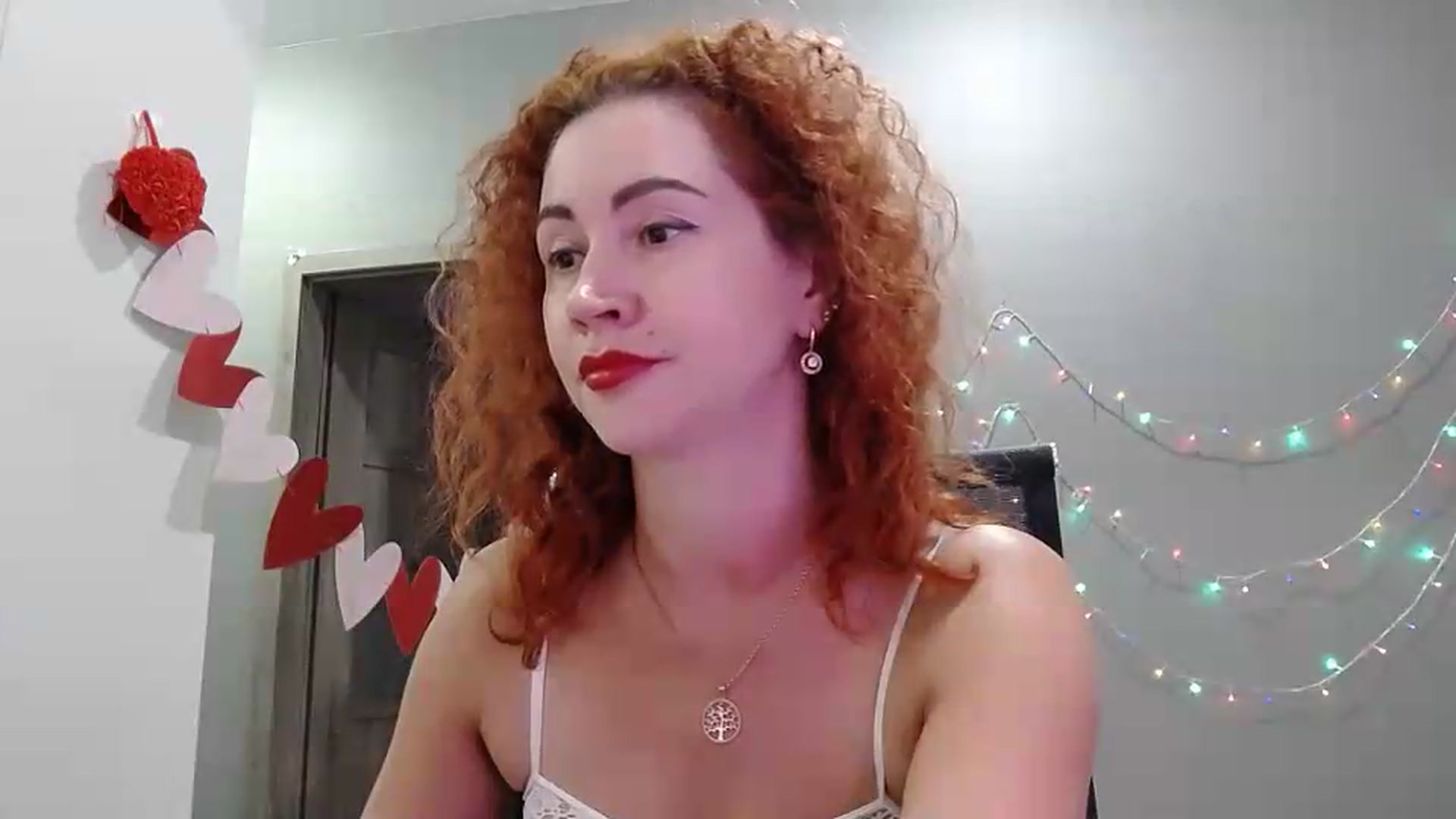 Gallery image thumbnail from XeniaMilf's myfreecams stream on, 05/16/2026, 16:01 image 19 of 20
