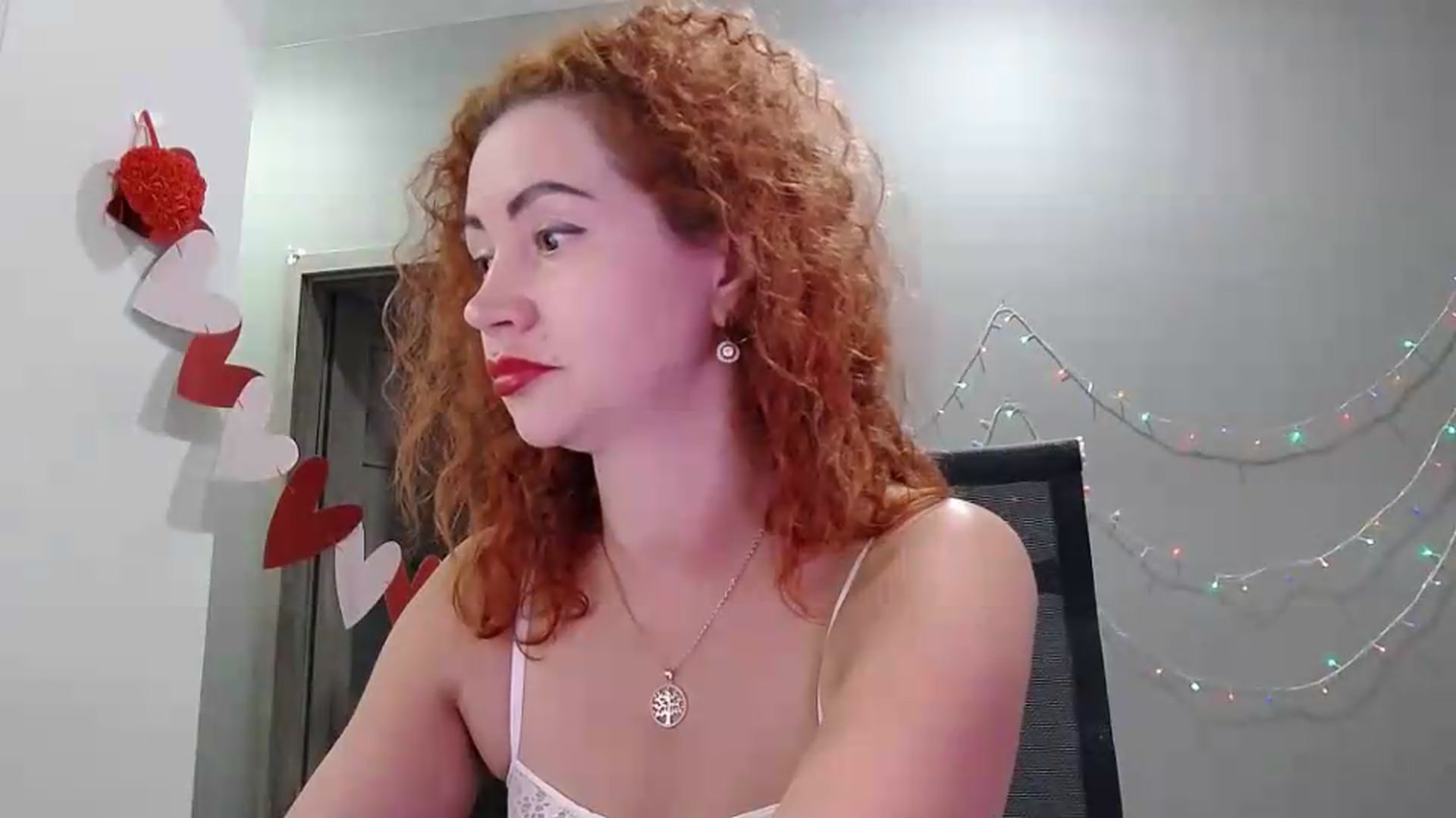 Gallery image thumbnail from XeniaMilf's myfreecams stream on, 05/16/2026, 16:01 image 20 of 20