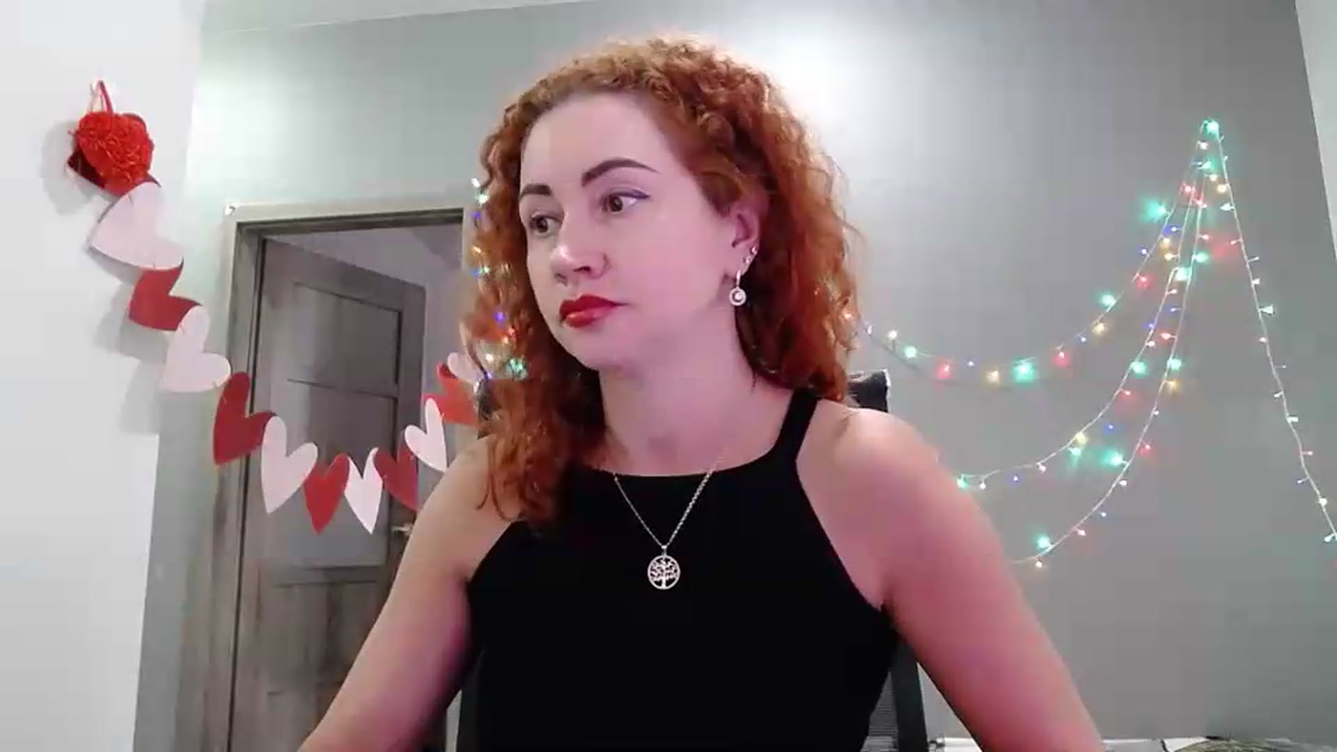 Gallery image thumbnail from XeniaMilf's myfreecams stream on, 05/17/2026, 11:57 image 17 of 20