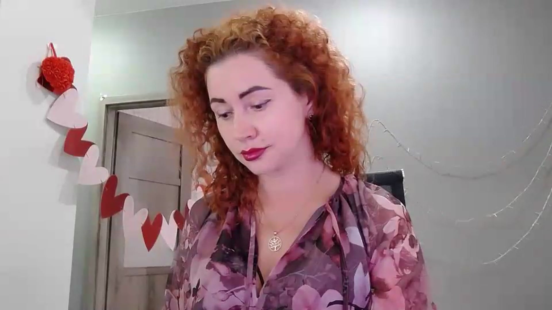 Gallery image thumbnail from XeniaMilf's myfreecams stream on, 05/18/2026, 15:58 image 5 of 20