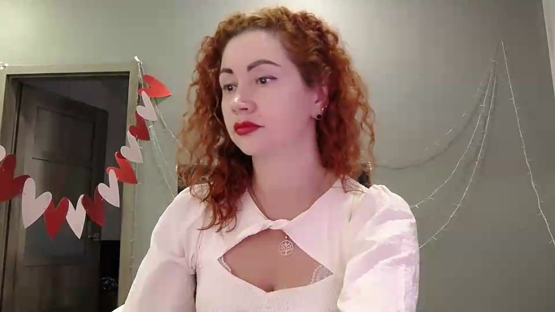 Gallery image thumbnail from XeniaMilf's myfreecams stream on, 05/19/2026, 16:02 image 8 of 20