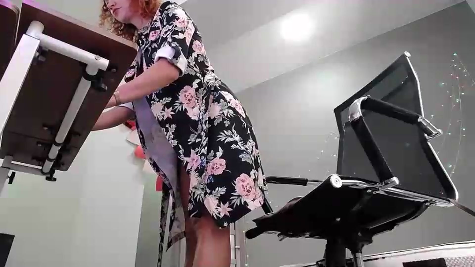 Gallery image thumbnail from XeniaMilf's myfreecams stream on, 05/20/2026, 12:20 image 3 of 20