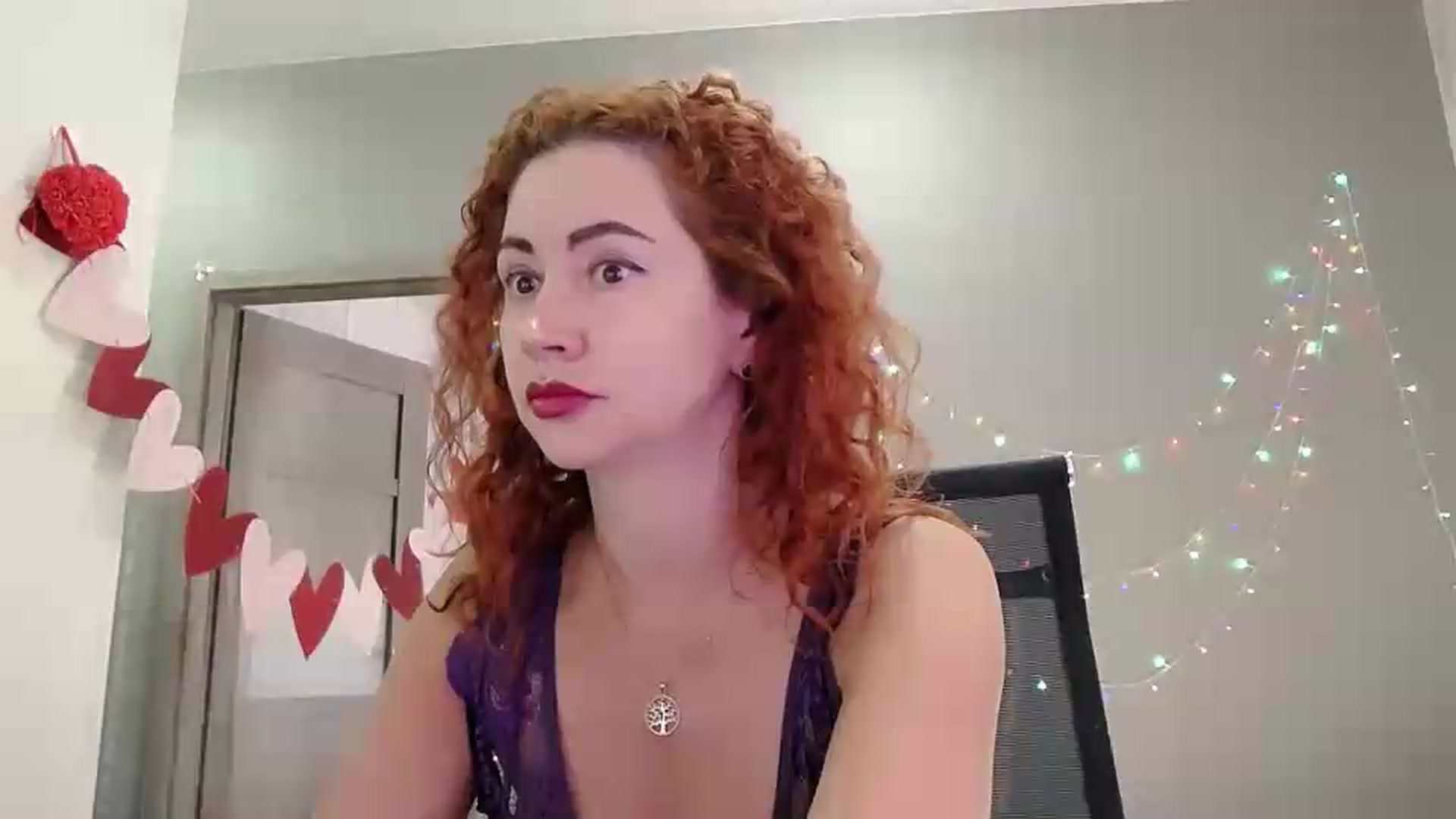 Gallery image thumbnail from XeniaMilf's myfreecams stream on, 05/20/2026, 13:17 image 9 of 20
