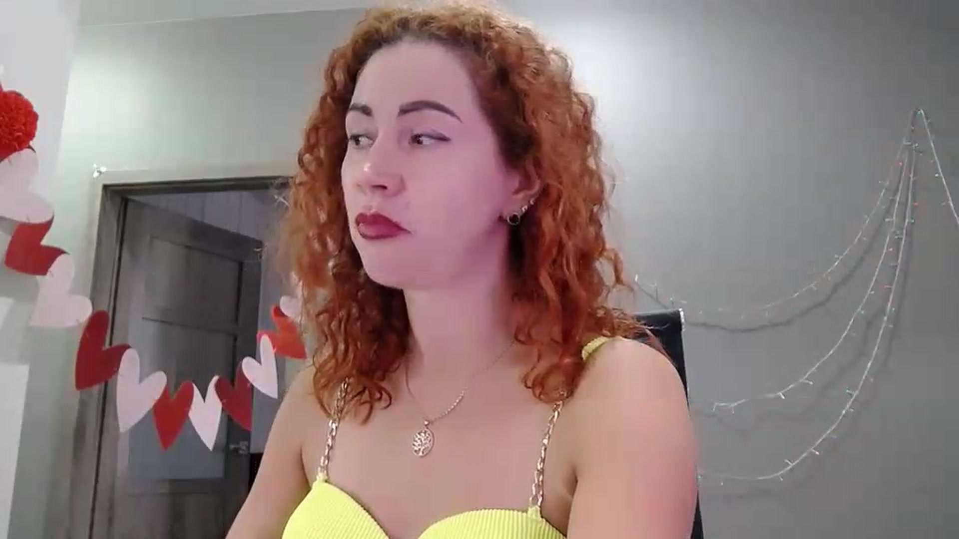 Gallery image thumbnail from XeniaMilf's myfreecams stream on, 05/21/2026, 15:57 image 4 of 20
