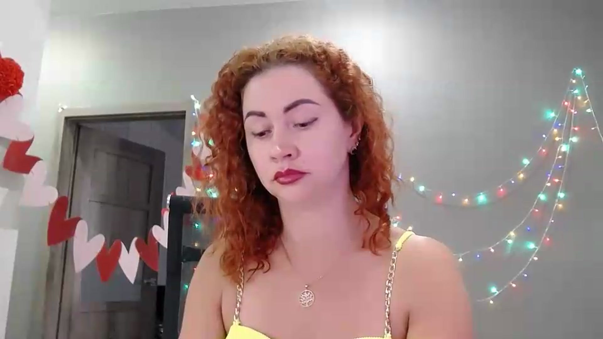Gallery image thumbnail from XeniaMilf's myfreecams stream on, 05/21/2026, 15:57 image 18 of 20