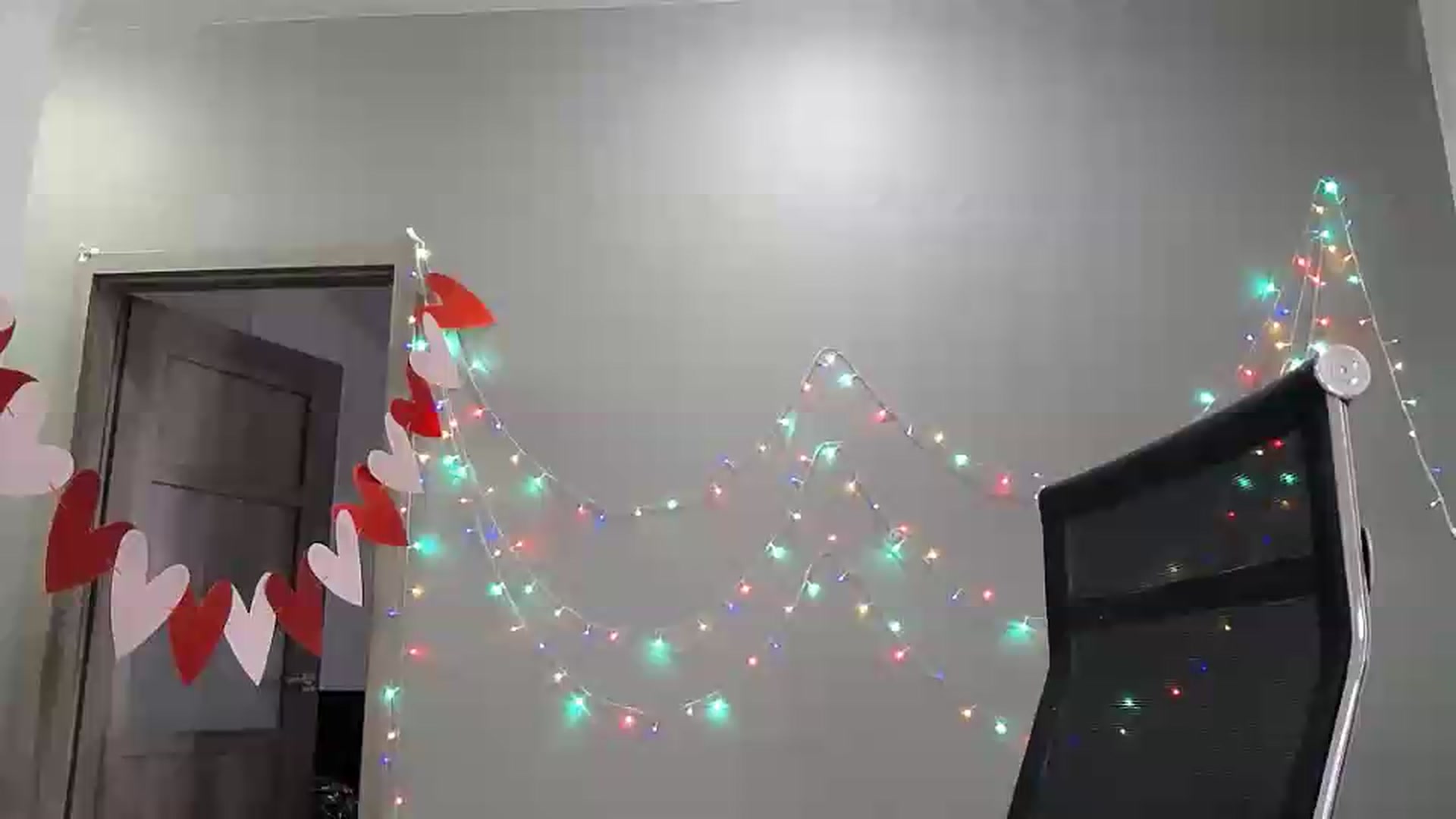 Gallery image thumbnail from XeniaMilf's myfreecams stream on, 05/21/2026, 15:57 image 1 of 20