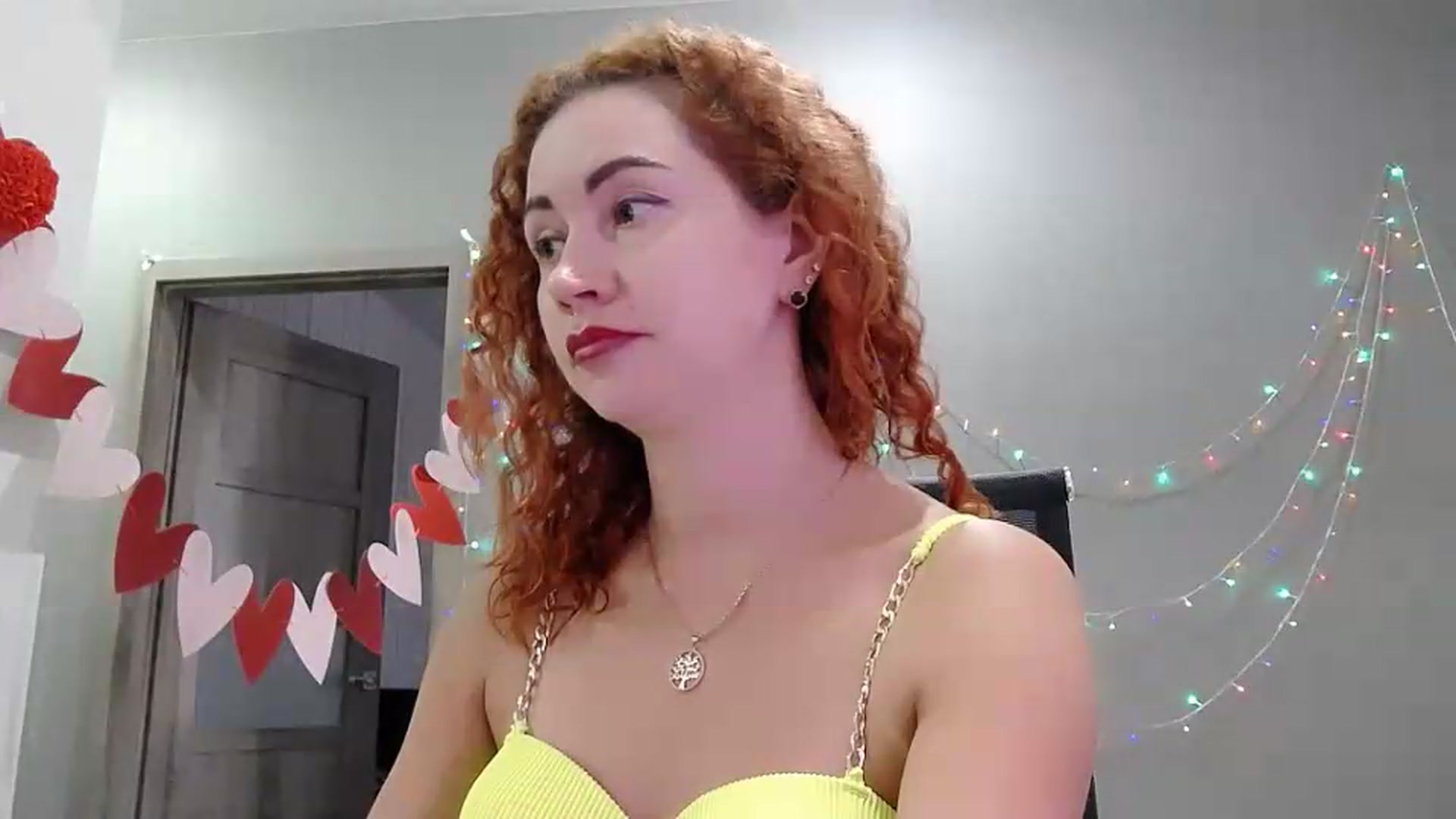 Gallery image thumbnail from XeniaMilf's myfreecams stream on, 05/21/2026, 15:57 image 12 of 20