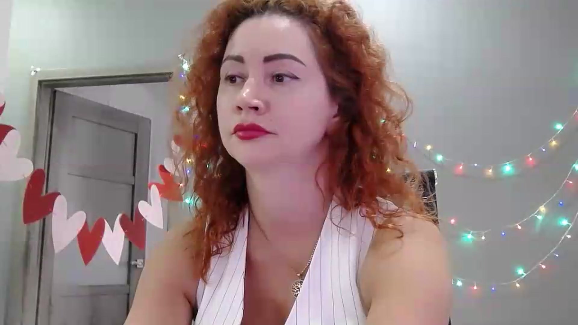 Gallery image thumbnail from XeniaMilf's myfreecams stream on, 05/22/2026, 14:16 image 15 of 20