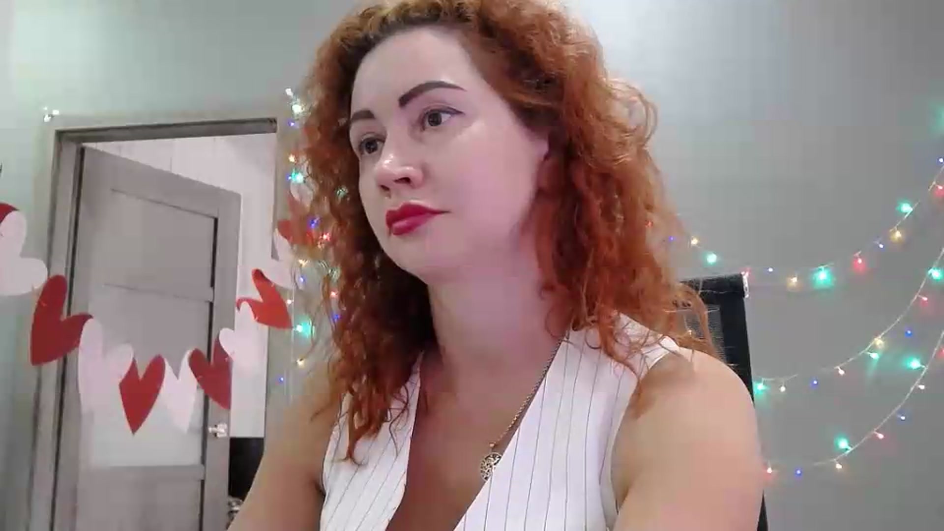 Gallery image thumbnail from XeniaMilf's myfreecams stream on, 05/22/2026, 14:16 image 19 of 20