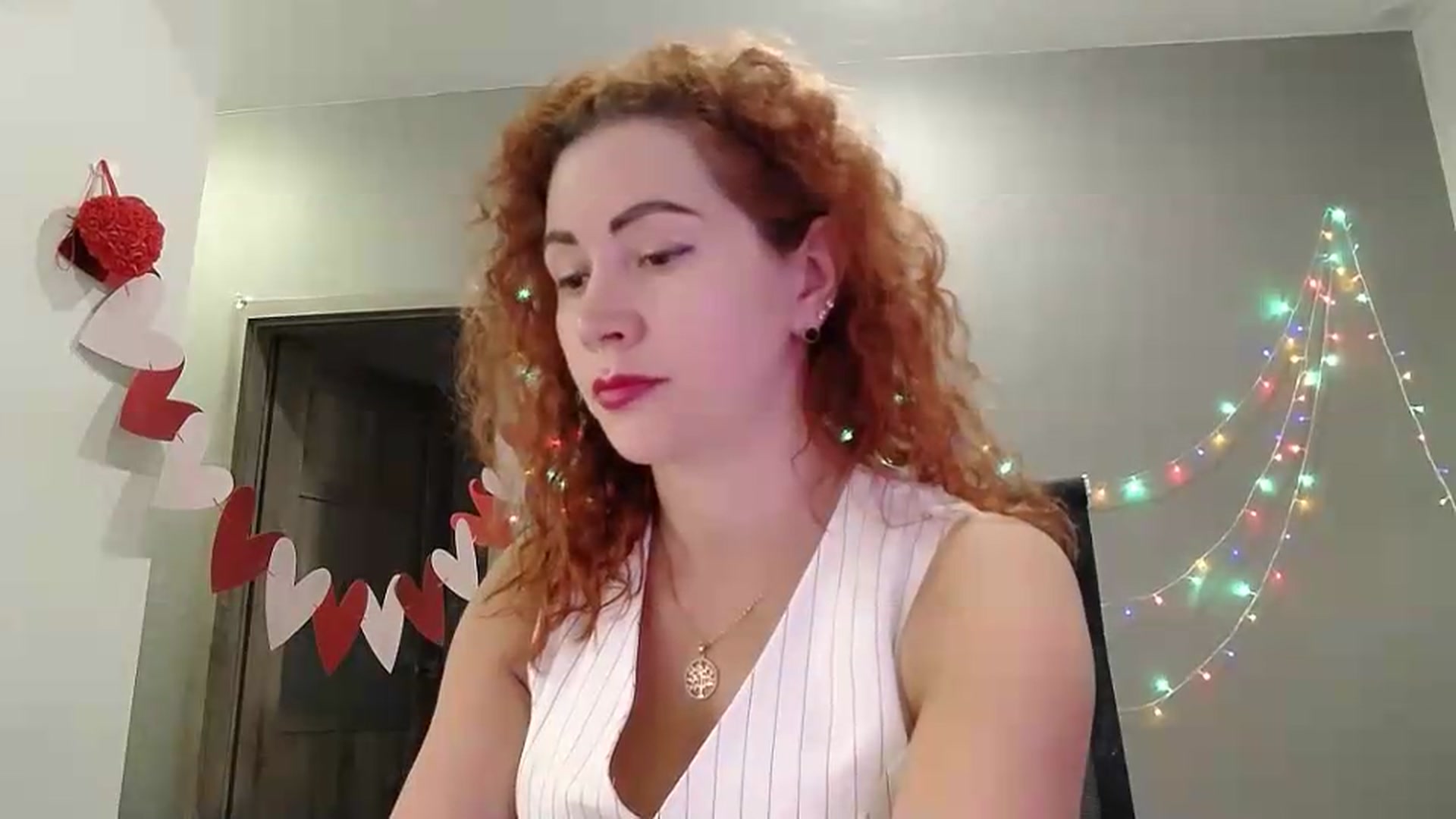 Gallery image thumbnail from XeniaMilf's myfreecams stream on, 05/22/2026, 16:17 image 19 of 20