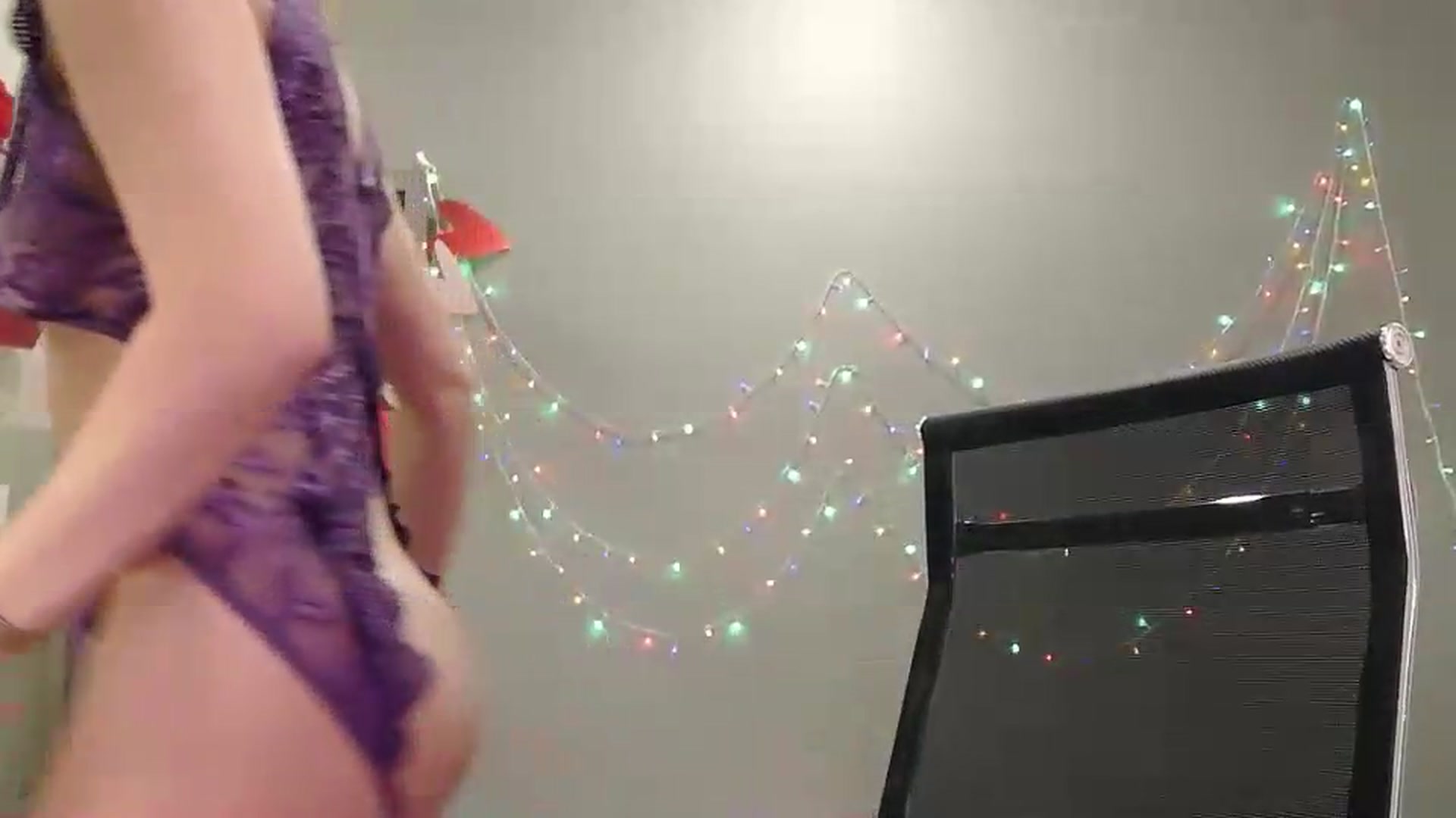 Gallery image thumbnail from XeniaMilf's myfreecams stream on, 05/25/2026, 15:53 image 13 of 20
