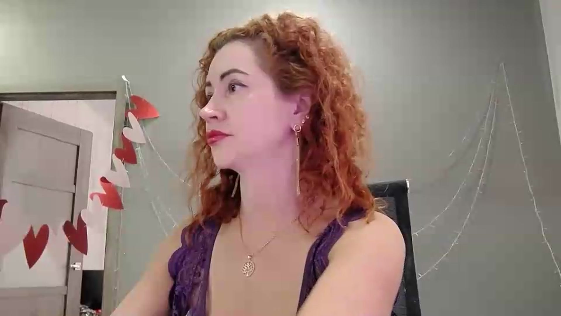 Gallery image thumbnail from XeniaMilf's myfreecams stream on, 05/25/2026, 15:53 image 11 of 20