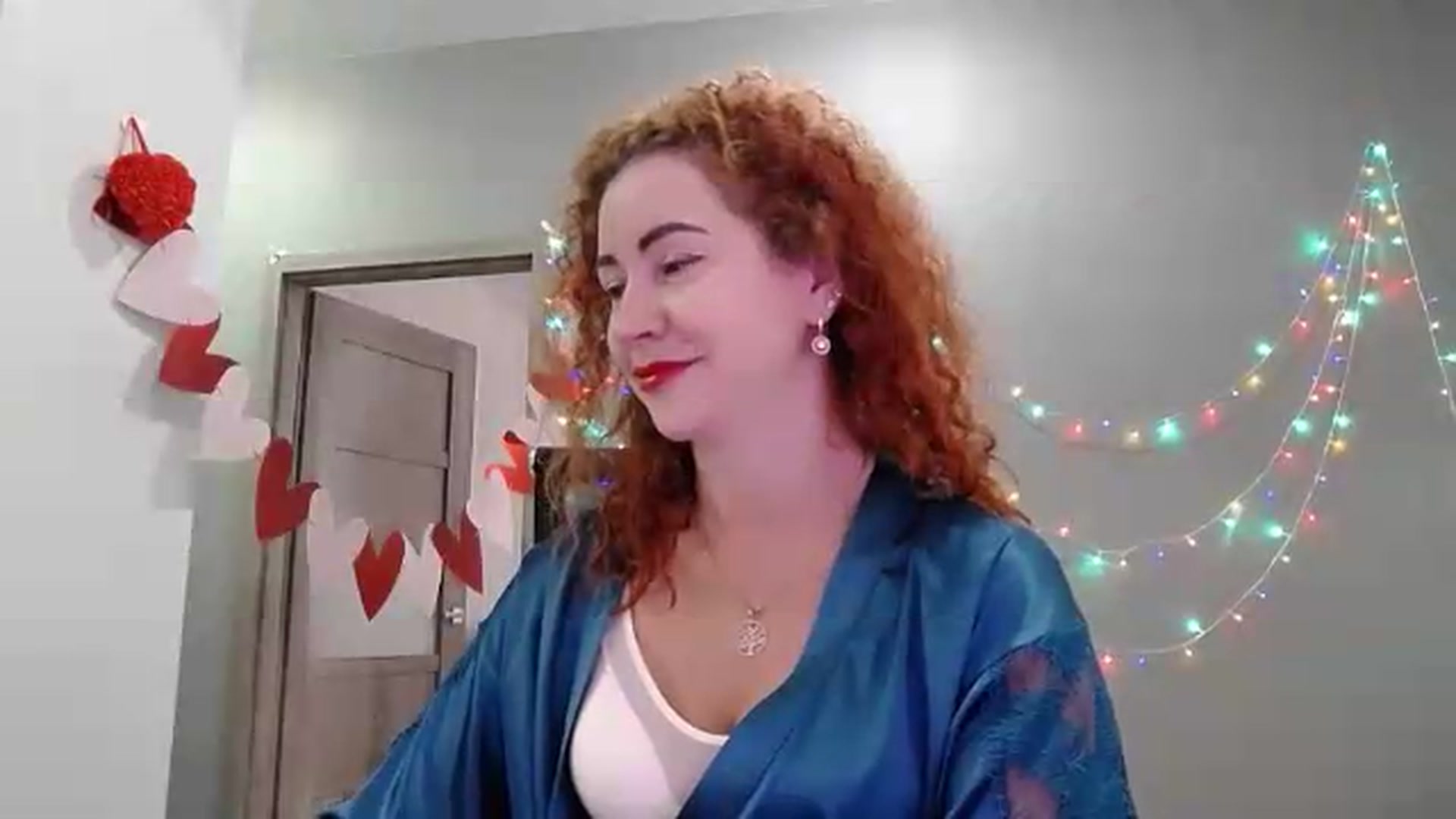 Gallery image thumbnail from XeniaMilf's myfreecams stream on, 05/27/2026, 14:19 image 18 of 20