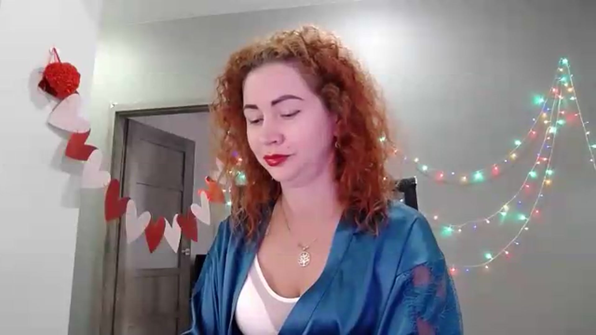 Gallery image thumbnail from XeniaMilf's myfreecams stream on, 05/27/2026, 14:19 image 16 of 20