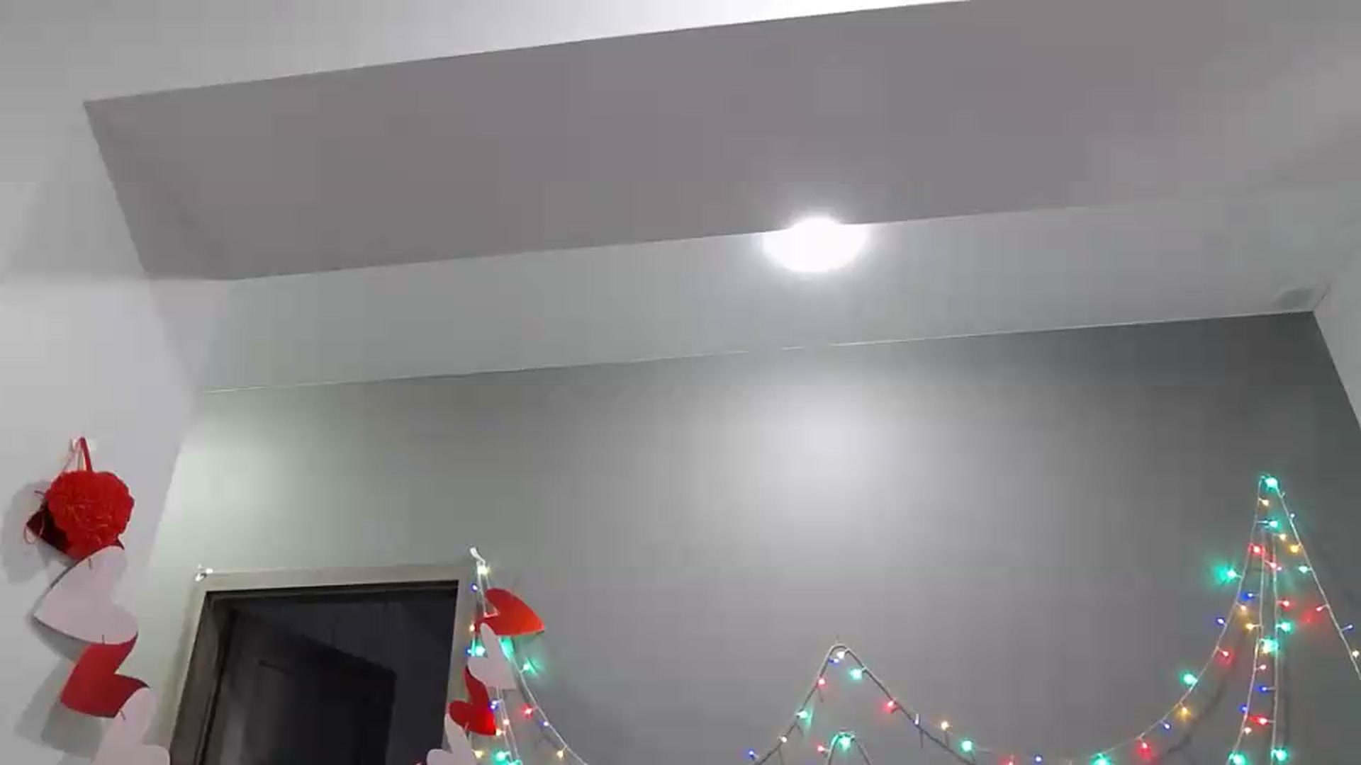 Gallery image thumbnail from XeniaMilf's myfreecams stream on, 05/27/2026, 15:30 image 12 of 20