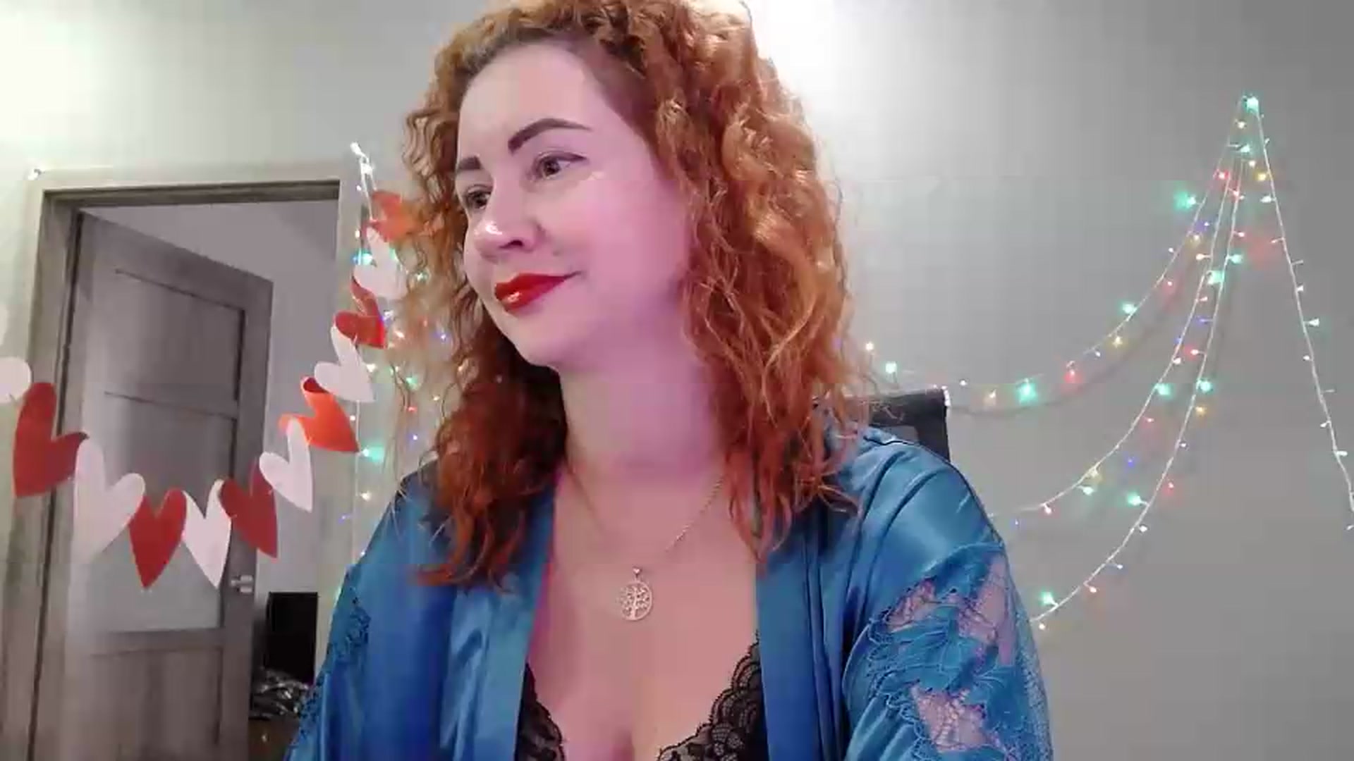 Gallery image thumbnail from XeniaMilf's myfreecams stream on, 05/28/2026, 15:05 image 4 of 20