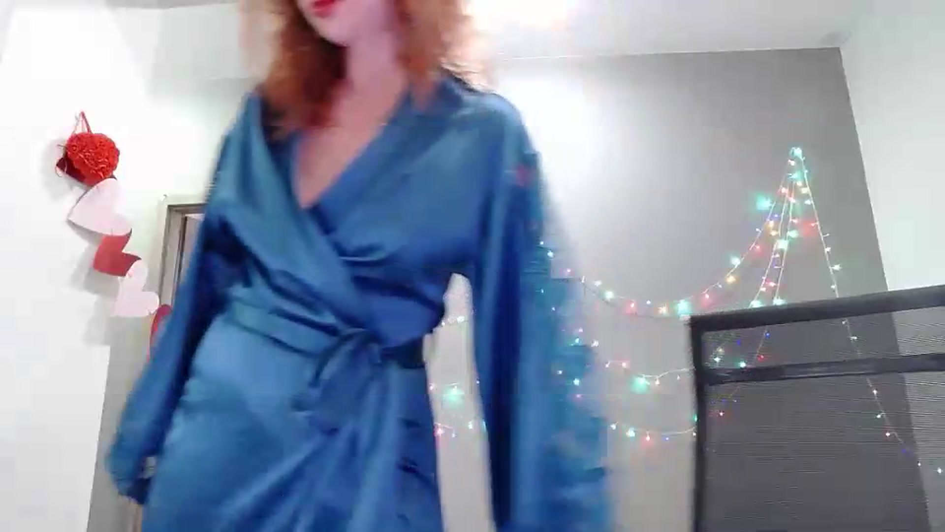 Gallery image thumbnail from XeniaMilf's myfreecams stream on, 05/28/2026, 15:05 image 17 of 20