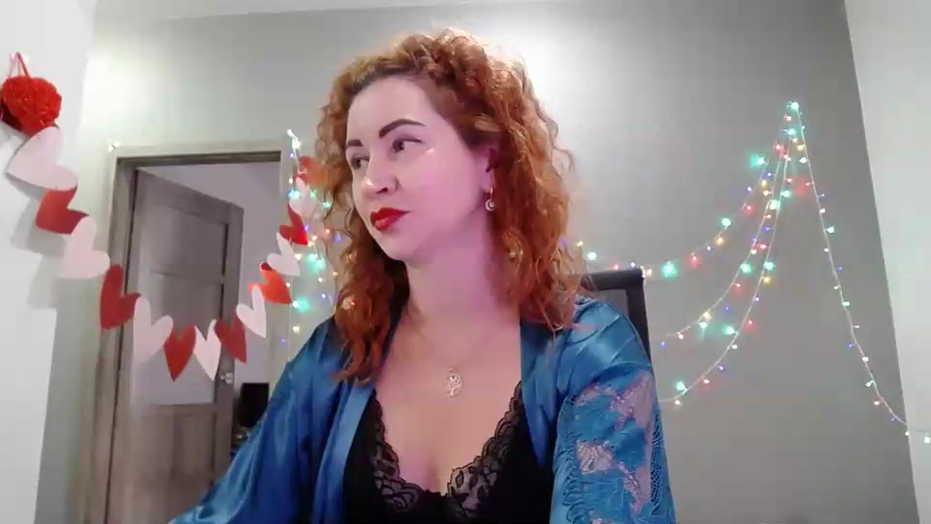 Gallery image thumbnail from XeniaMilf's myfreecams stream on, 05/28/2026, 15:05 image 15 of 20