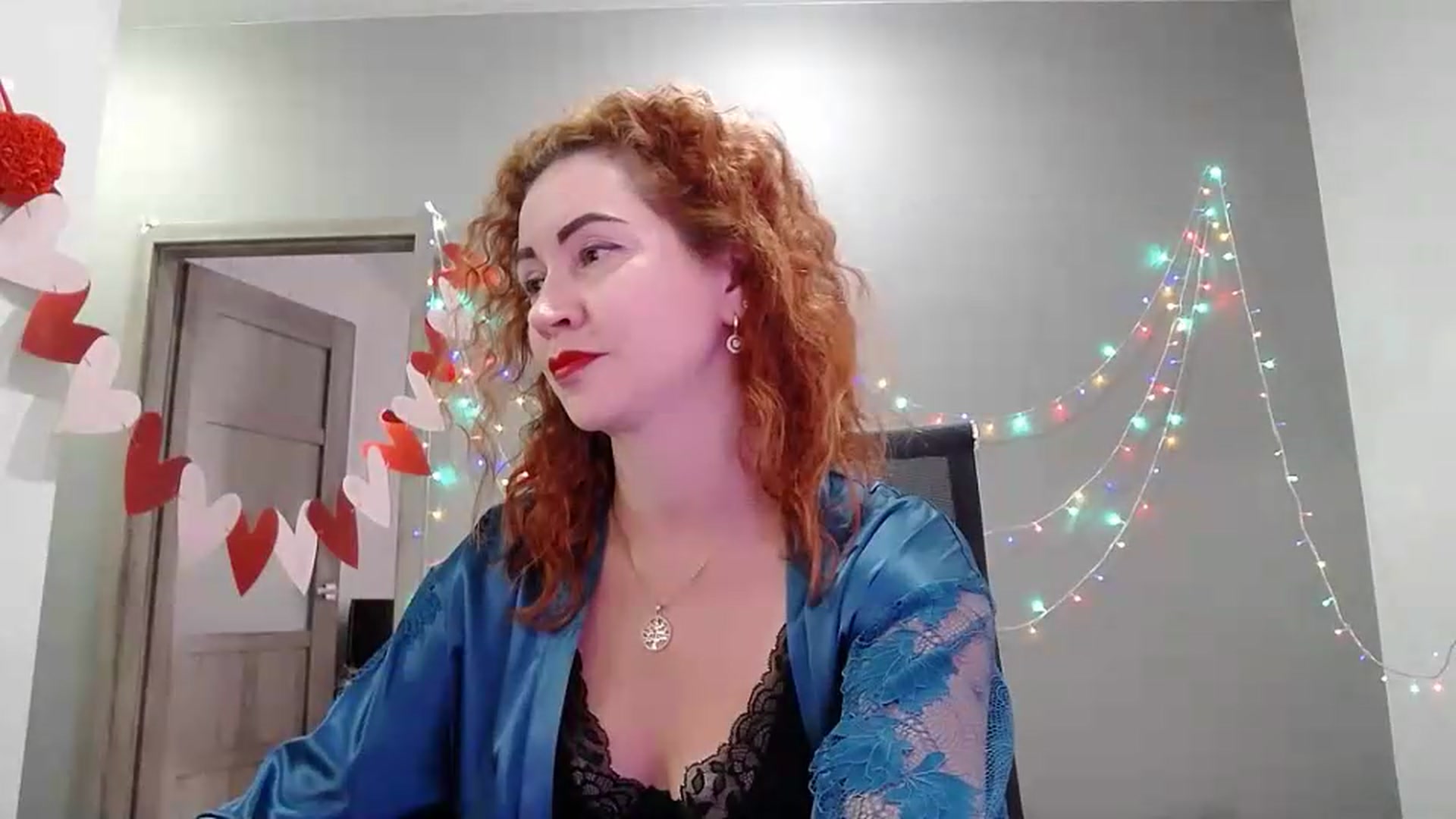 Gallery image thumbnail from XeniaMilf's myfreecams stream on, 05/28/2026, 15:05 image 14 of 20