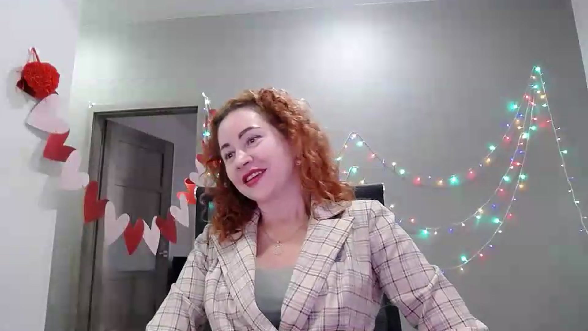 Gallery image thumbnail from XeniaMilf's myfreecams stream on, 05/29/2026, 11:23 image 6 of 20