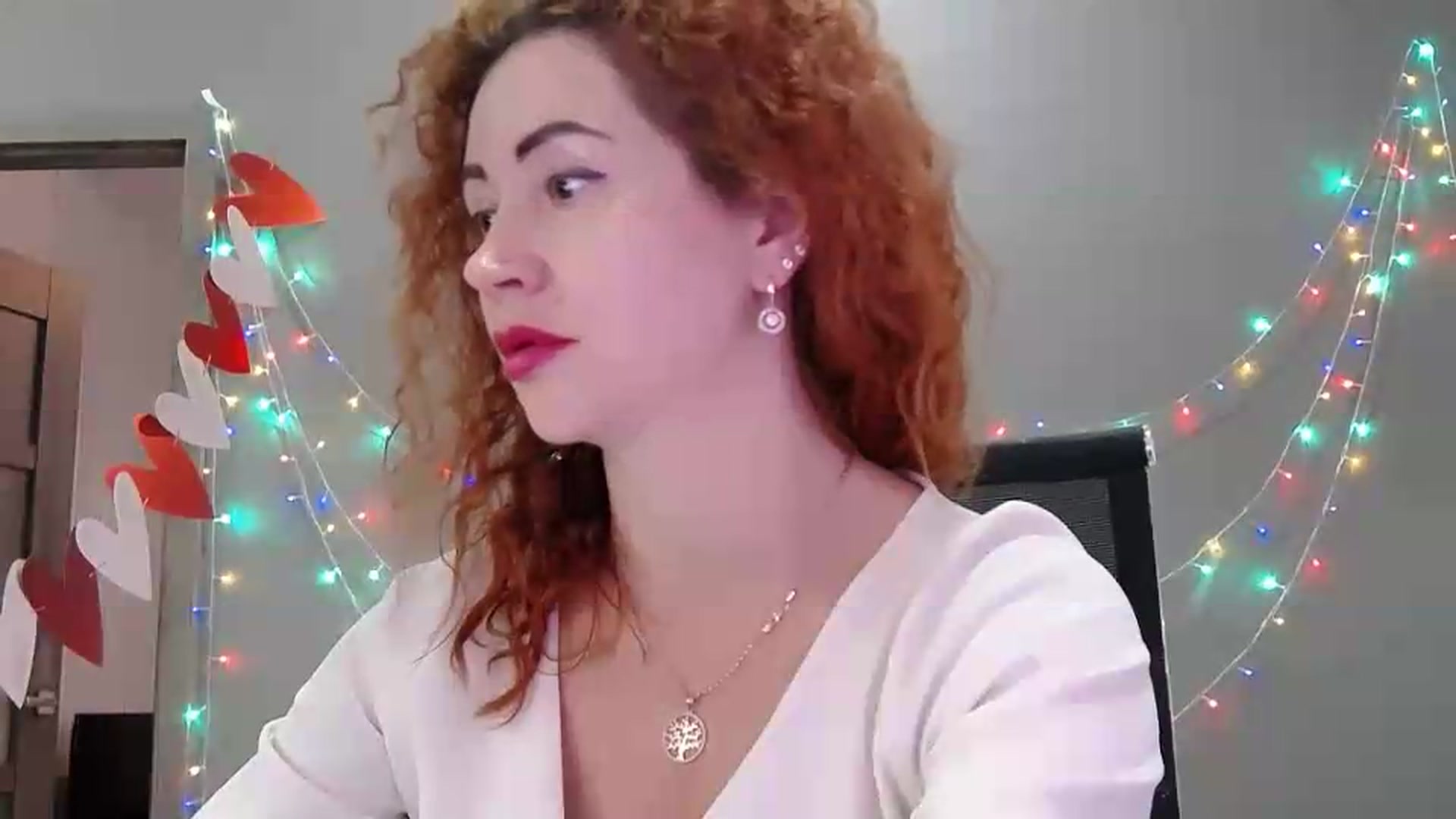 Gallery image thumbnail from XeniaMilf's myfreecams stream on, 06/03/2026, 16:22 image 5 of 20