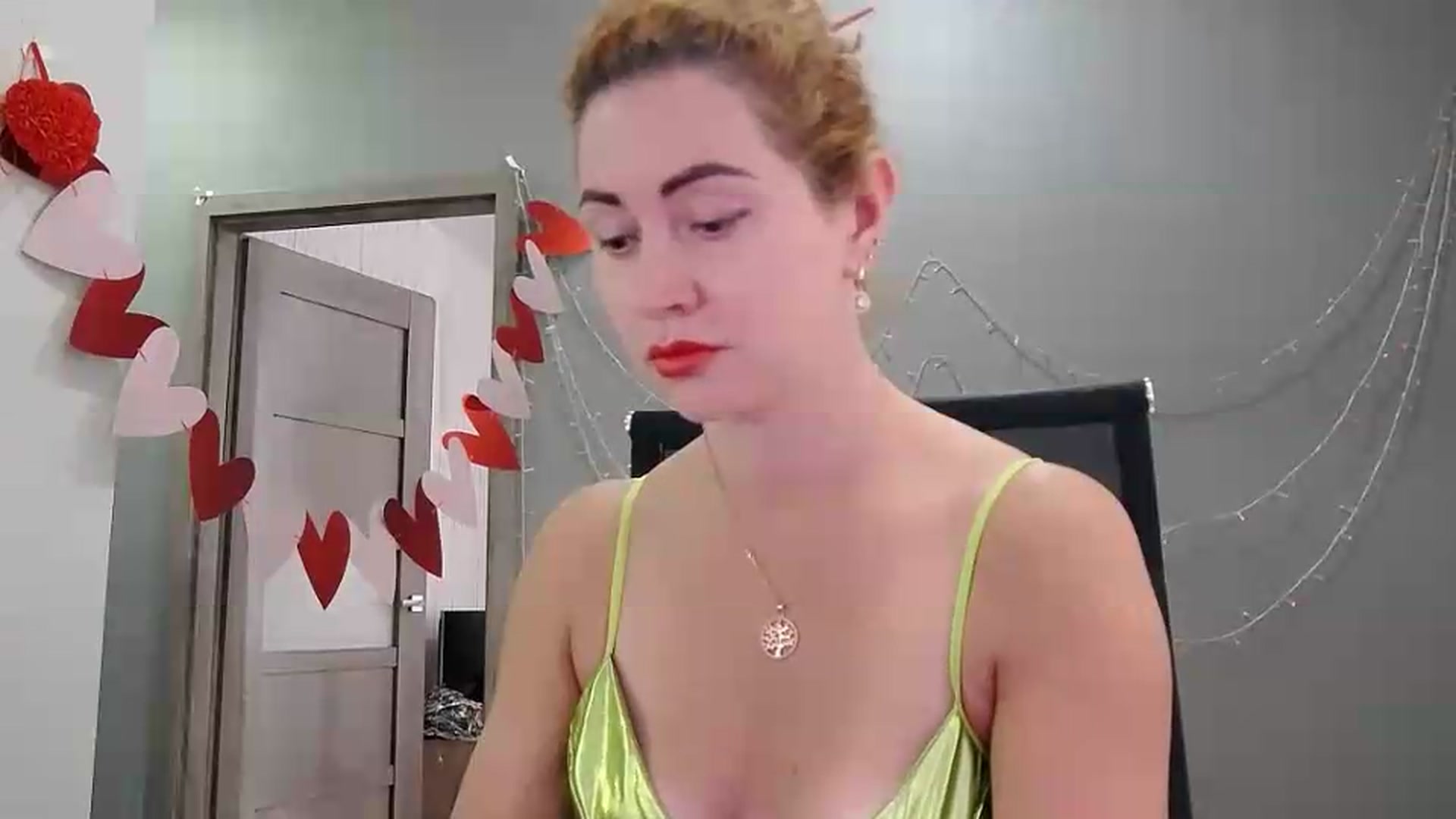 Gallery image thumbnail from XeniaMilf's myfreecams stream on, 06/13/2026, 14:10 image 4 of 20