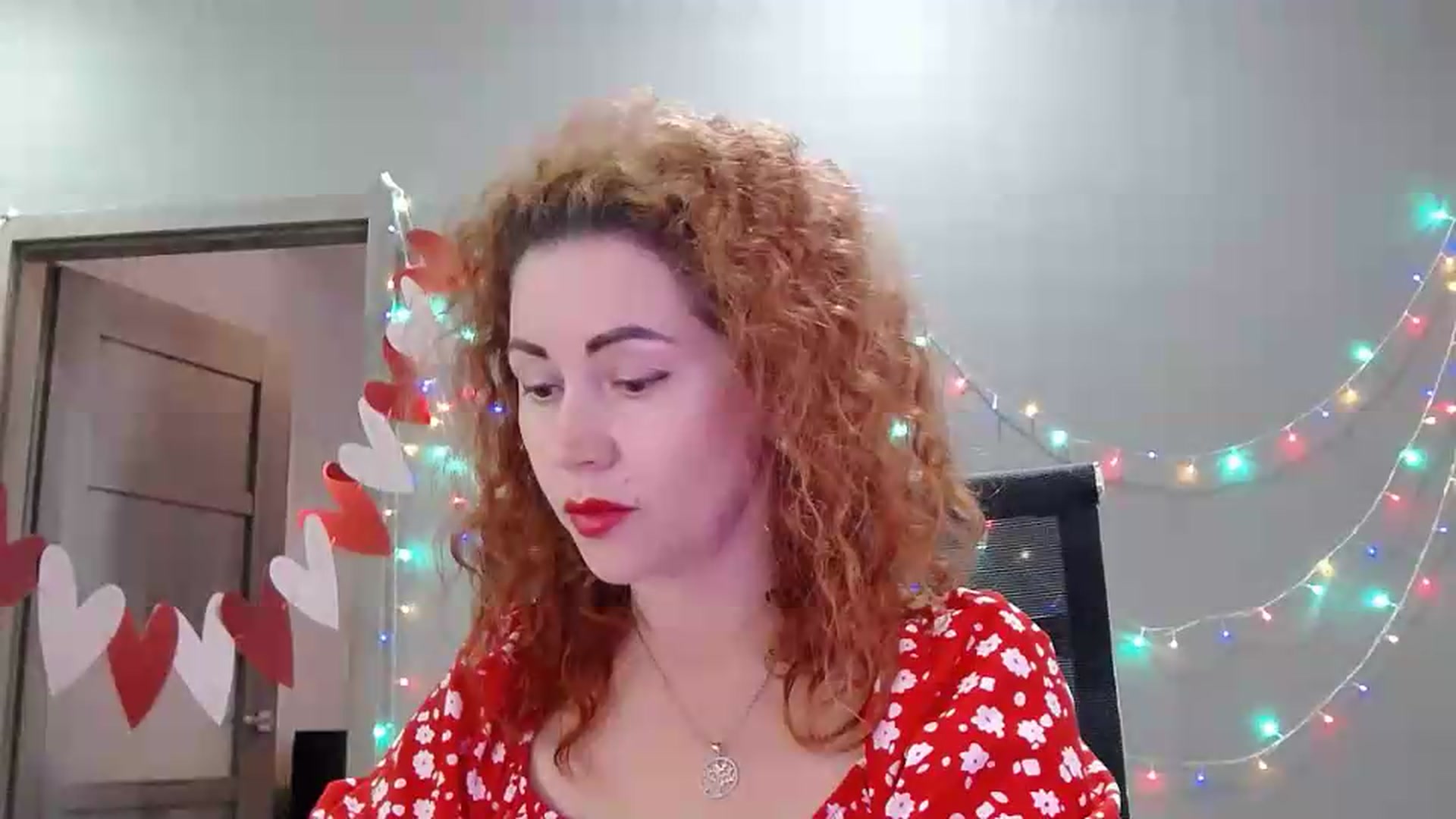 Gallery image thumbnail from XeniaMilf's myfreecams stream on, 06/21/2026, 15:54 image 19 of 20