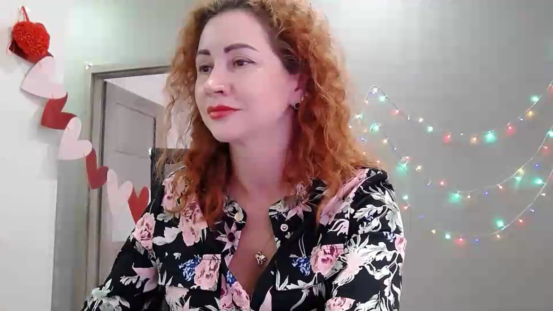 Gallery image thumbnail from XeniaMilf's myfreecams stream on, 06/25/2026, 12:03 image 3 of 20