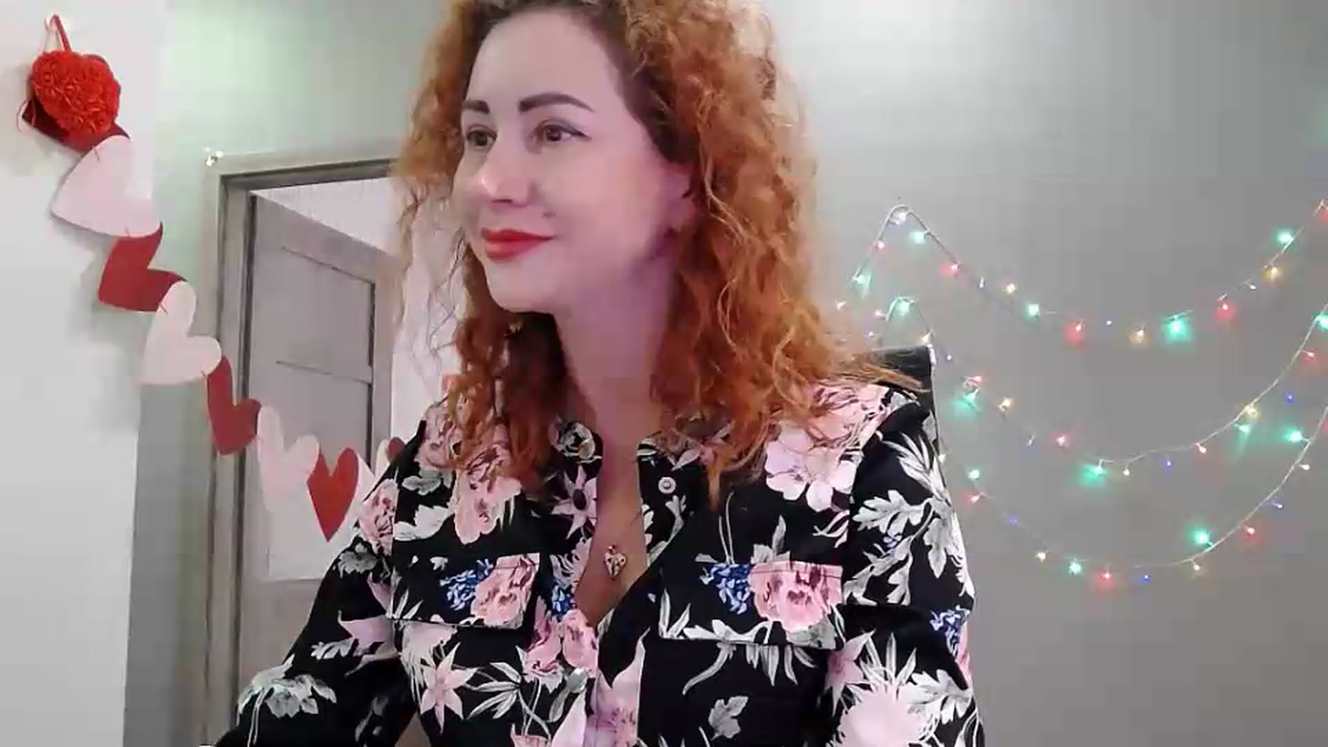 Gallery image thumbnail from XeniaMilf's myfreecams stream on, 06/25/2026, 12:03 image 4 of 20