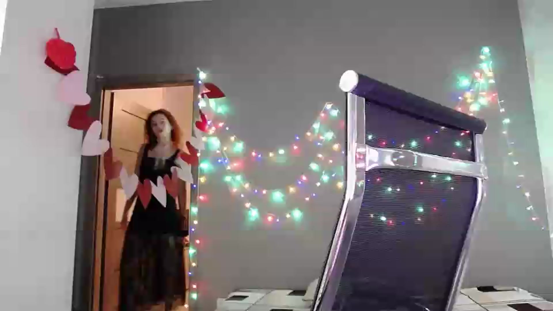 Gallery image thumbnail from XeniaMilf's myfreecams stream on, 07/06/2026, 16:25 image 1 of 20