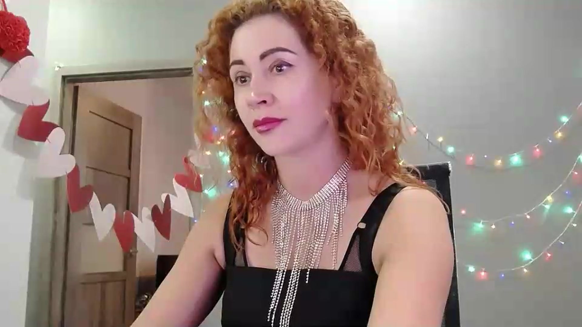Gallery image thumbnail from XeniaMilf's myfreecams stream on, 07/06/2026, 16:25 image 18 of 20