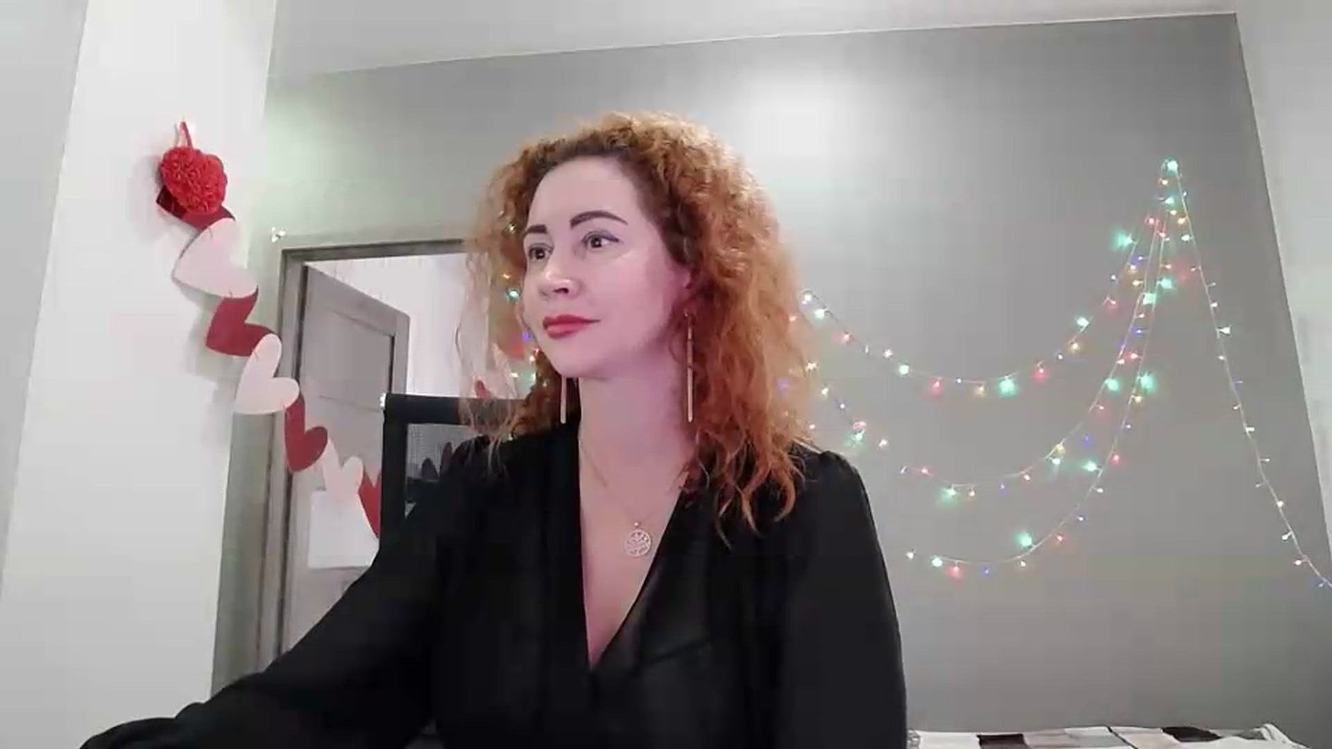 Gallery image thumbnail from XeniaMilf's myfreecams stream on, 07/11/2026, 13:29 image 13 of 20