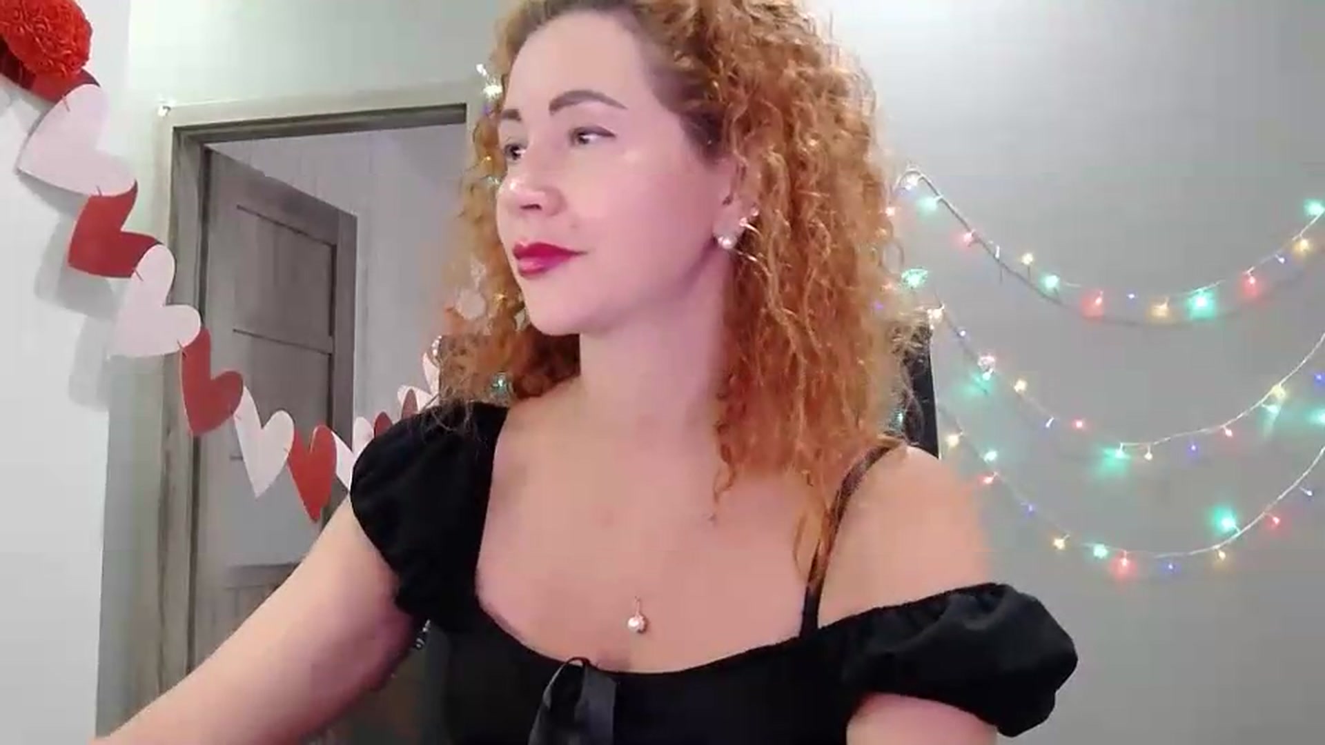 Gallery image thumbnail from XeniaMilf's myfreecams stream on, 07/22/2026, 14:52 image 5 of 20