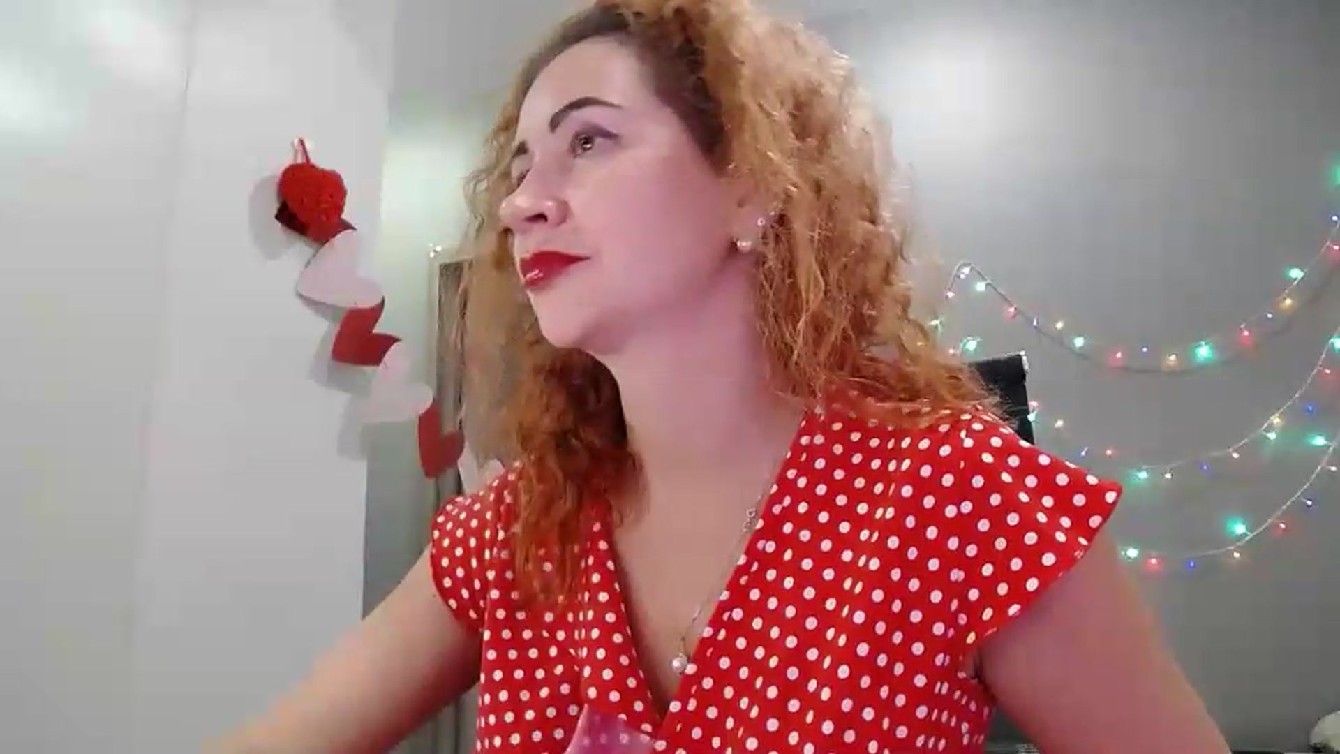 Gallery image thumbnail from XeniaMilf's myfreecams stream on, 07/23/2026, 15:18 image 17 of 20