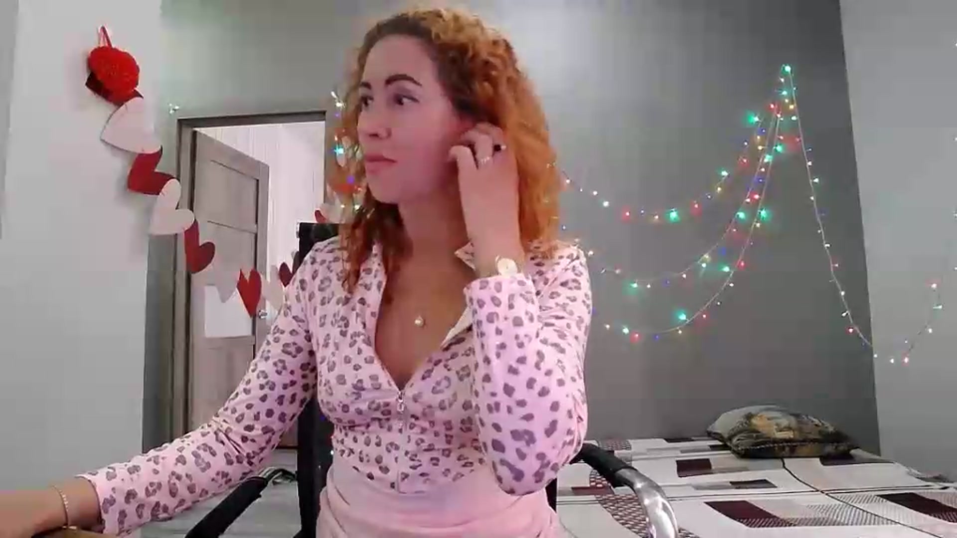 Gallery image thumbnail from XeniaMilf's myfreecams stream on, 07/26/2026, 11:55 image 20 of 20