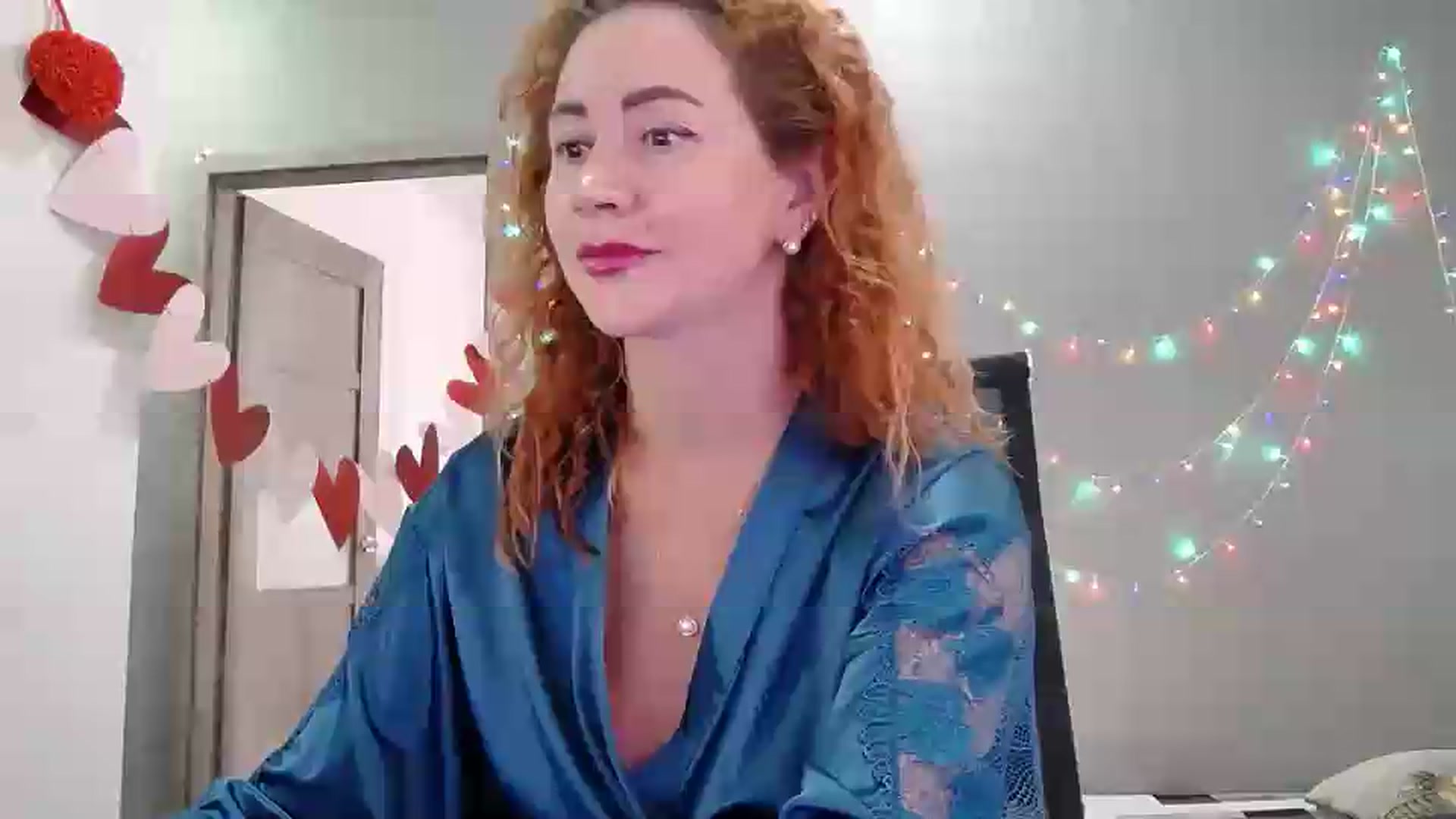 Gallery image thumbnail from XeniaMilf's myfreecams stream on, 07/26/2026, 15:41 image 1 of 20