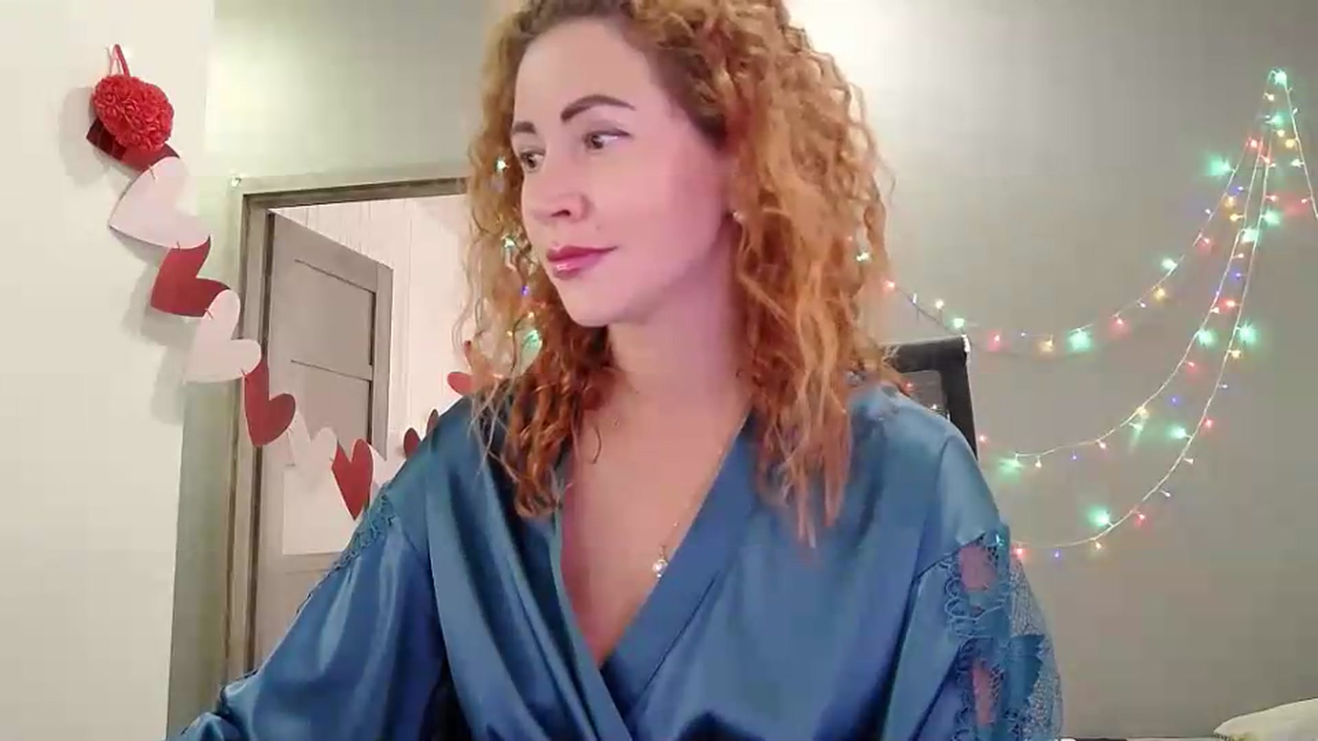 Gallery image thumbnail from XeniaMilf's myfreecams stream on, 07/26/2026, 15:41 image 9 of 20