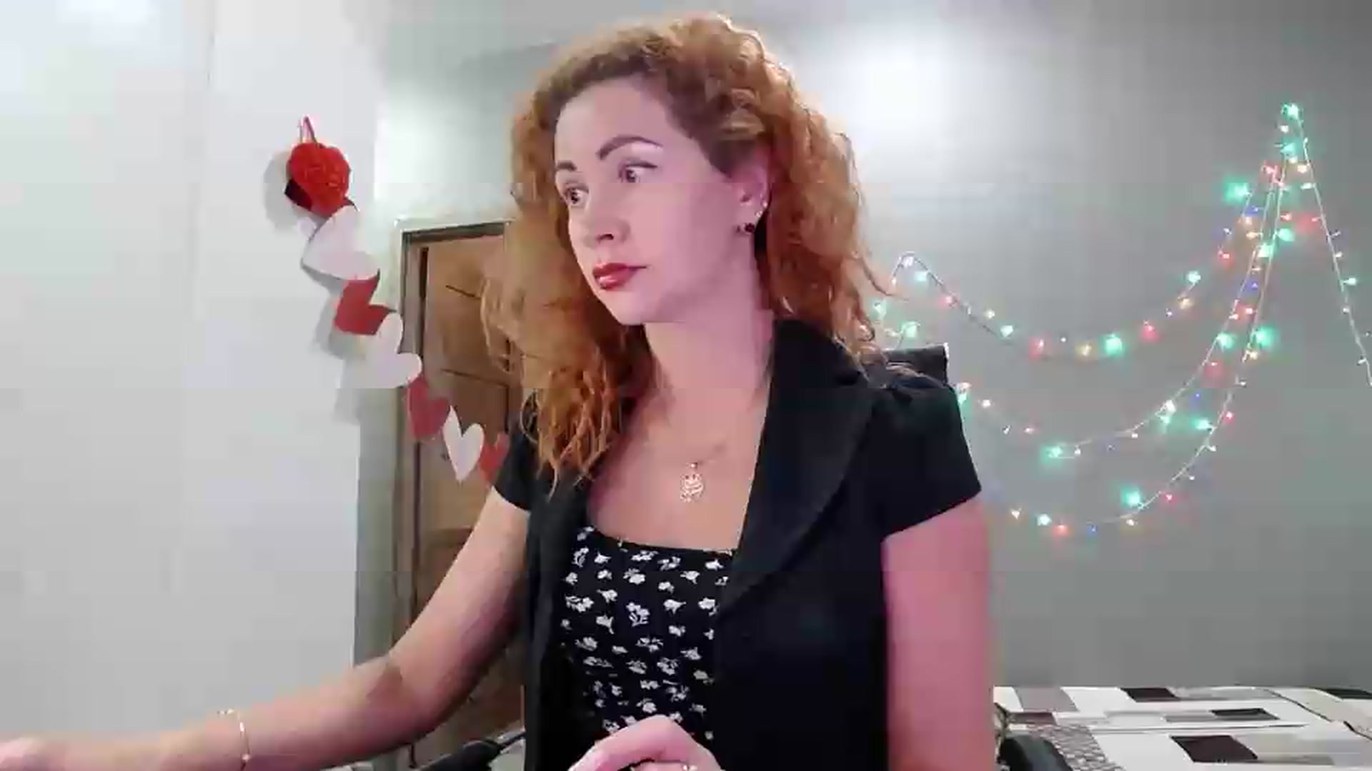 Gallery image thumbnail from XeniaMilf's myfreecams stream on, 07/28/2026, 11:43 image 1 of 20