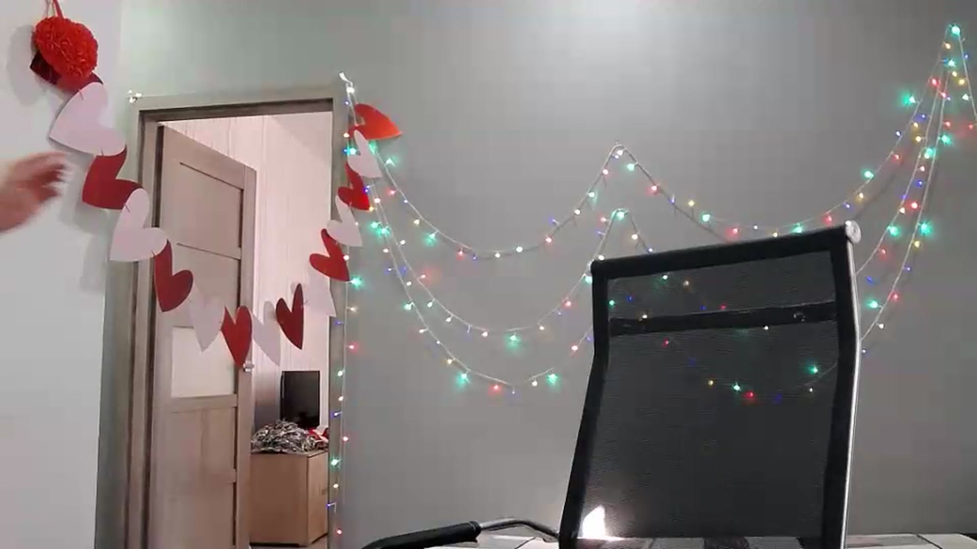 Gallery image thumbnail from XeniaMilf's myfreecams stream on, 07/31/2026, 14:26 image 12 of 20