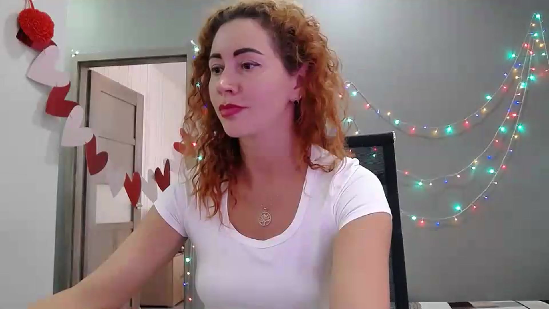 Gallery image thumbnail from XeniaMilf's myfreecams stream on, 07/31/2026, 14:26 image 9 of 20