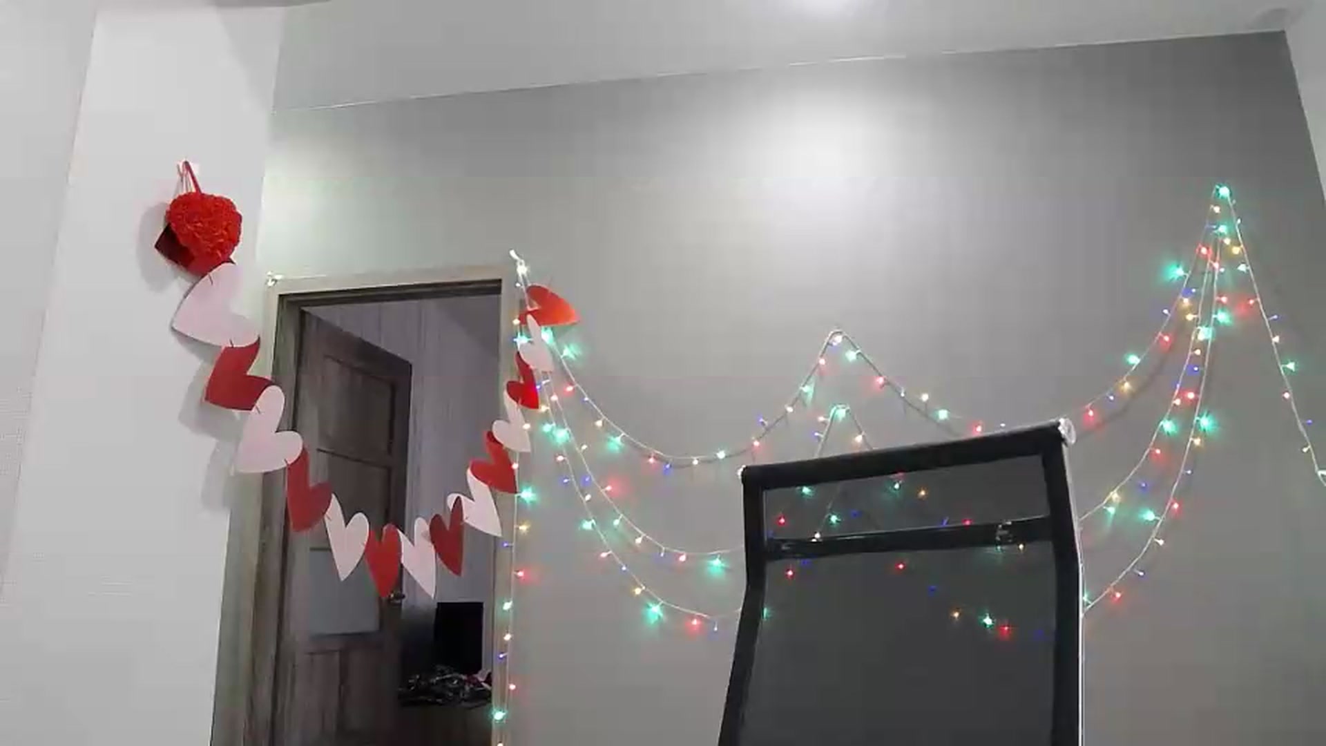 Gallery image thumbnail from XeniaMilf's myfreecams stream on, 08/02/2026, 15:43 image 16 of 20