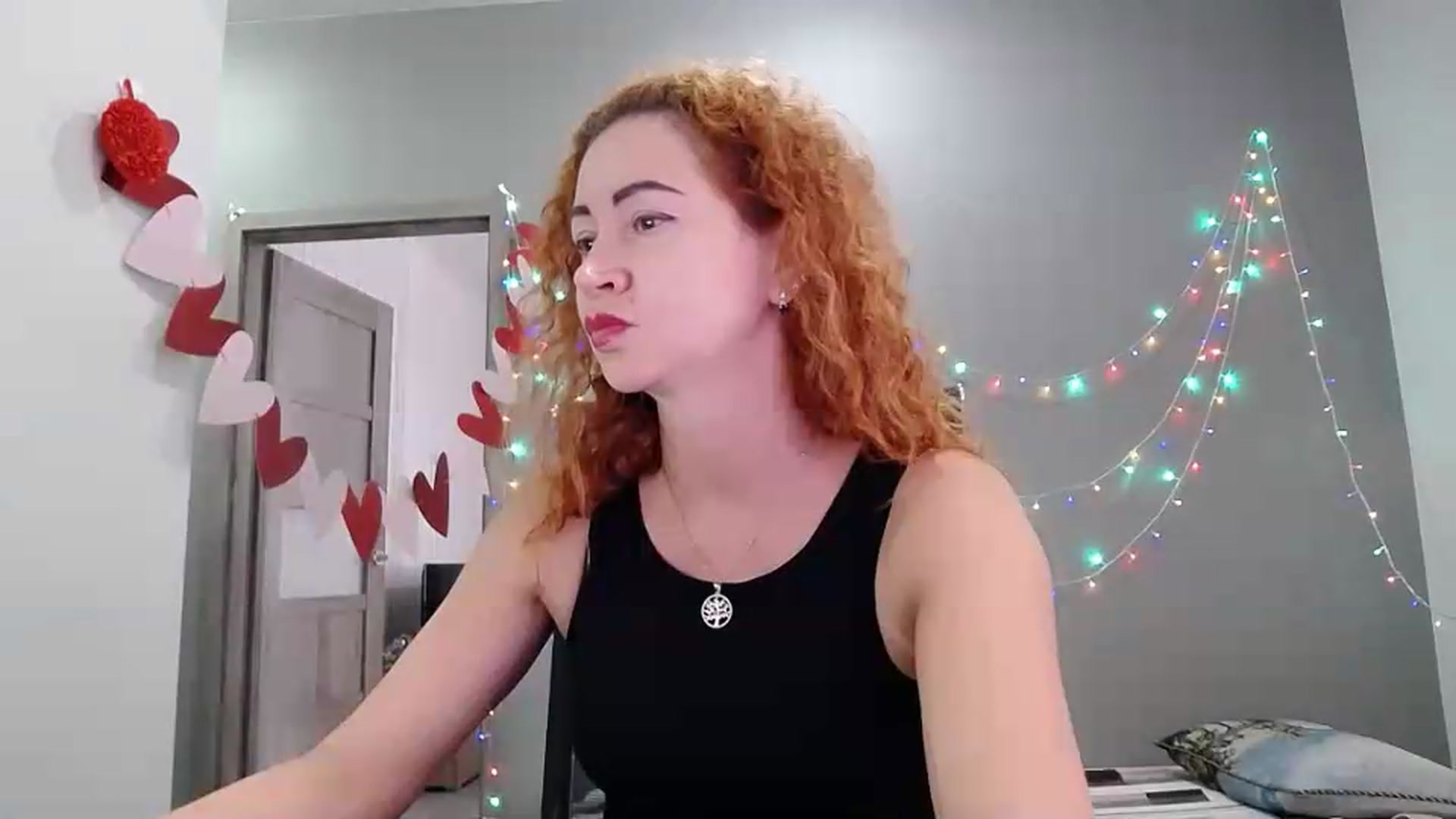 Gallery image thumbnail from XeniaMilf's myfreecams stream on, 08/06/2026, 14:04 image 2 of 20