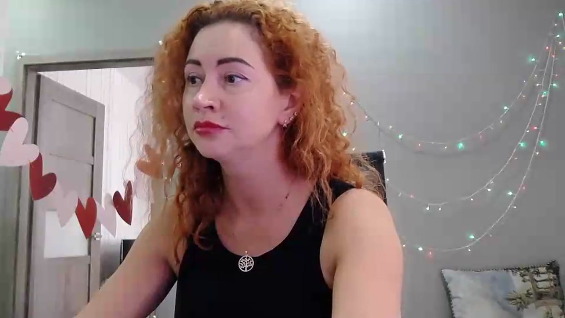 Gallery image thumbnail from XeniaMilf's myfreecams stream on, 08/06/2026, 14:04 image 15 of 20