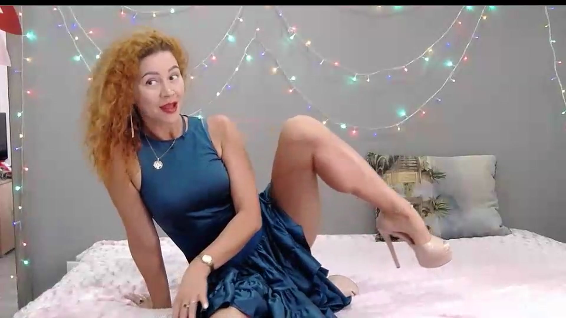 Gallery image thumbnail from XeniaMilf's myfreecams stream on, 08/10/2026, 11:31 image 17 of 20