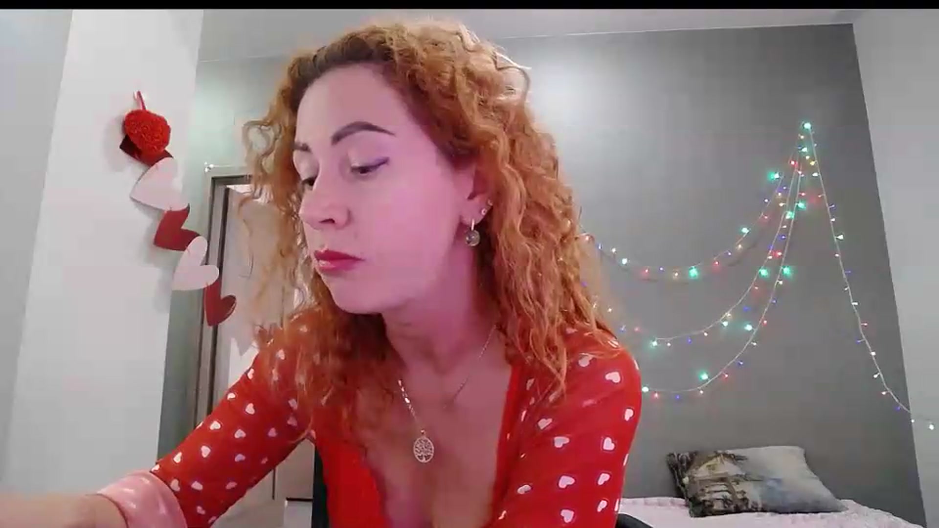 Gallery image thumbnail from XeniaMilf's myfreecams stream on, 08/14/2026, 13:34 image 8 of 20