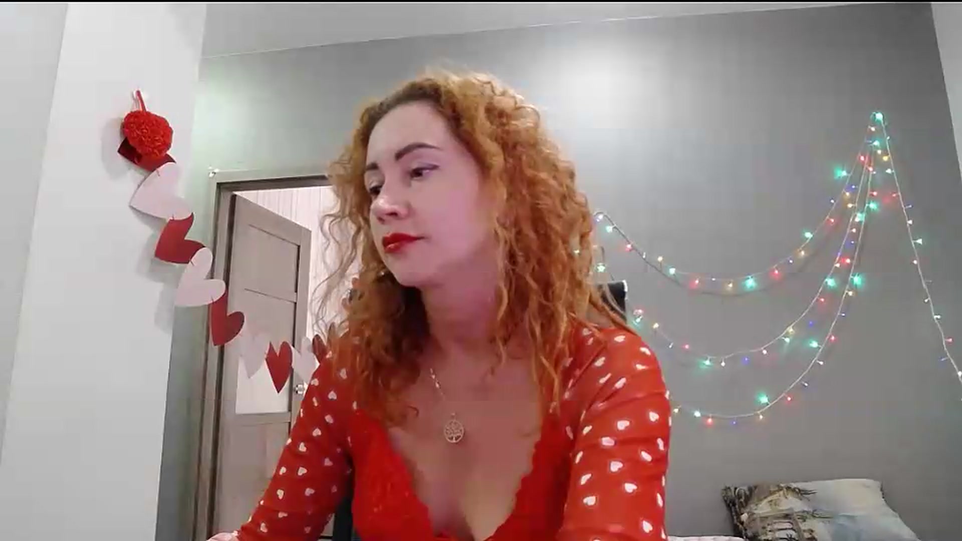 Gallery image thumbnail from XeniaMilf's myfreecams stream on, 08/14/2026, 14:31 image 6 of 20