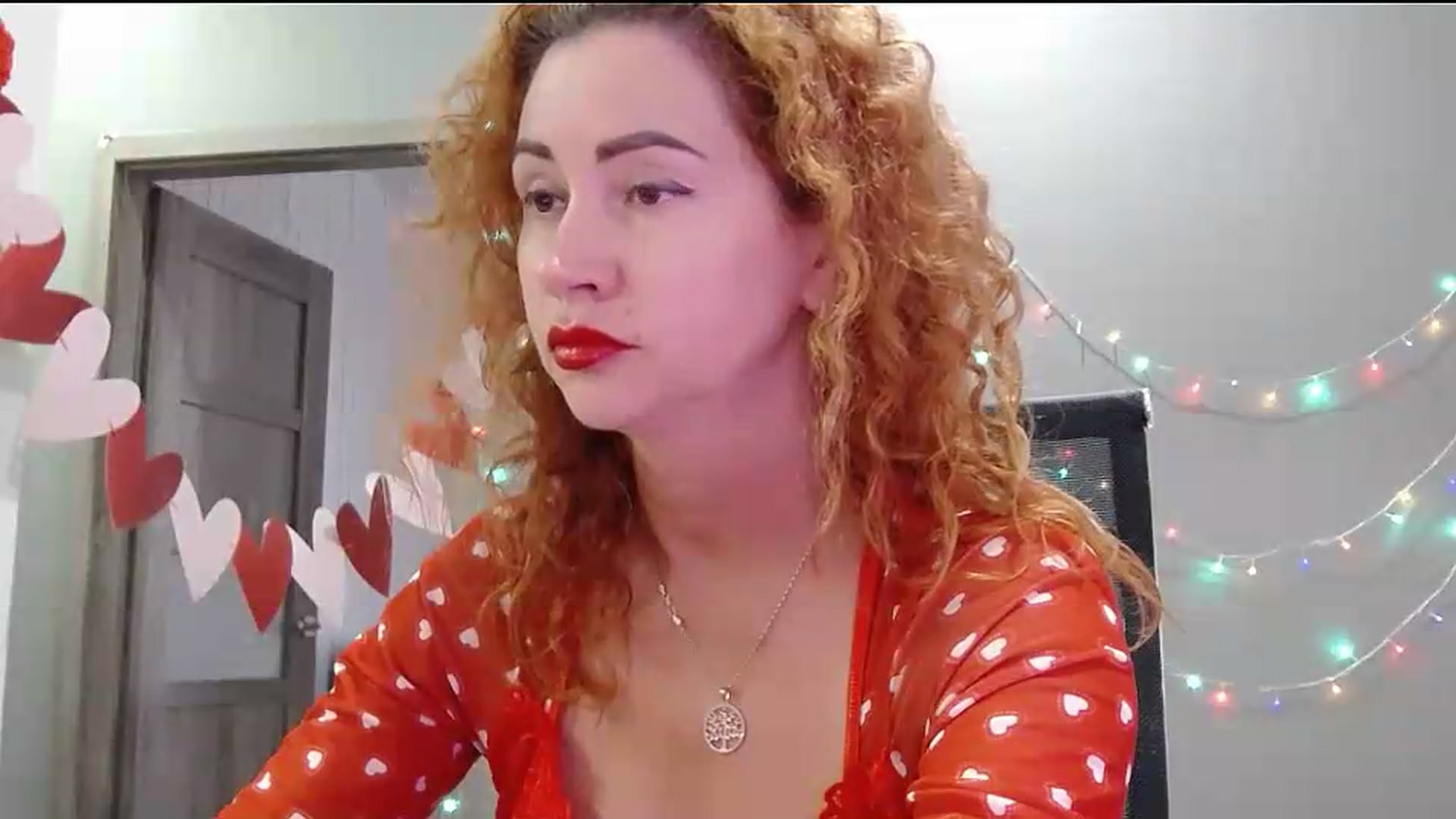 Gallery image thumbnail from XeniaMilf's myfreecams stream on, 08/14/2026, 14:31 image 15 of 20